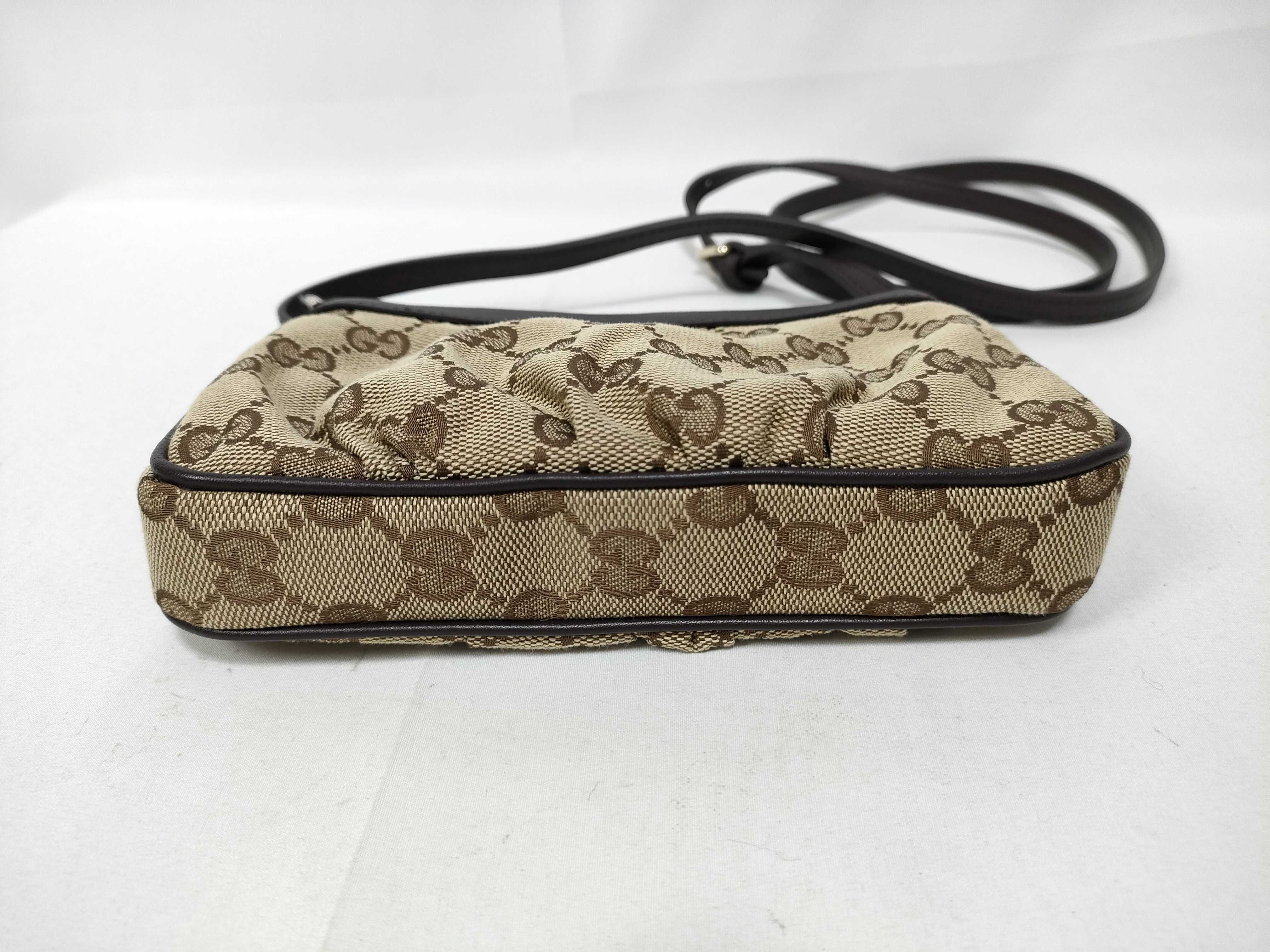 GG Canvas Mini Shoulder Bag with Heart Charm (Item No. 256899) ​​- Comes with Box - Shoulder Bag — view 3