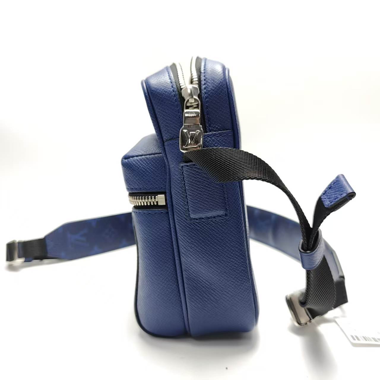 【*Shipped from: China*】LOUIS VUITTON Outdoor Leather Shoulder Bag — view 4