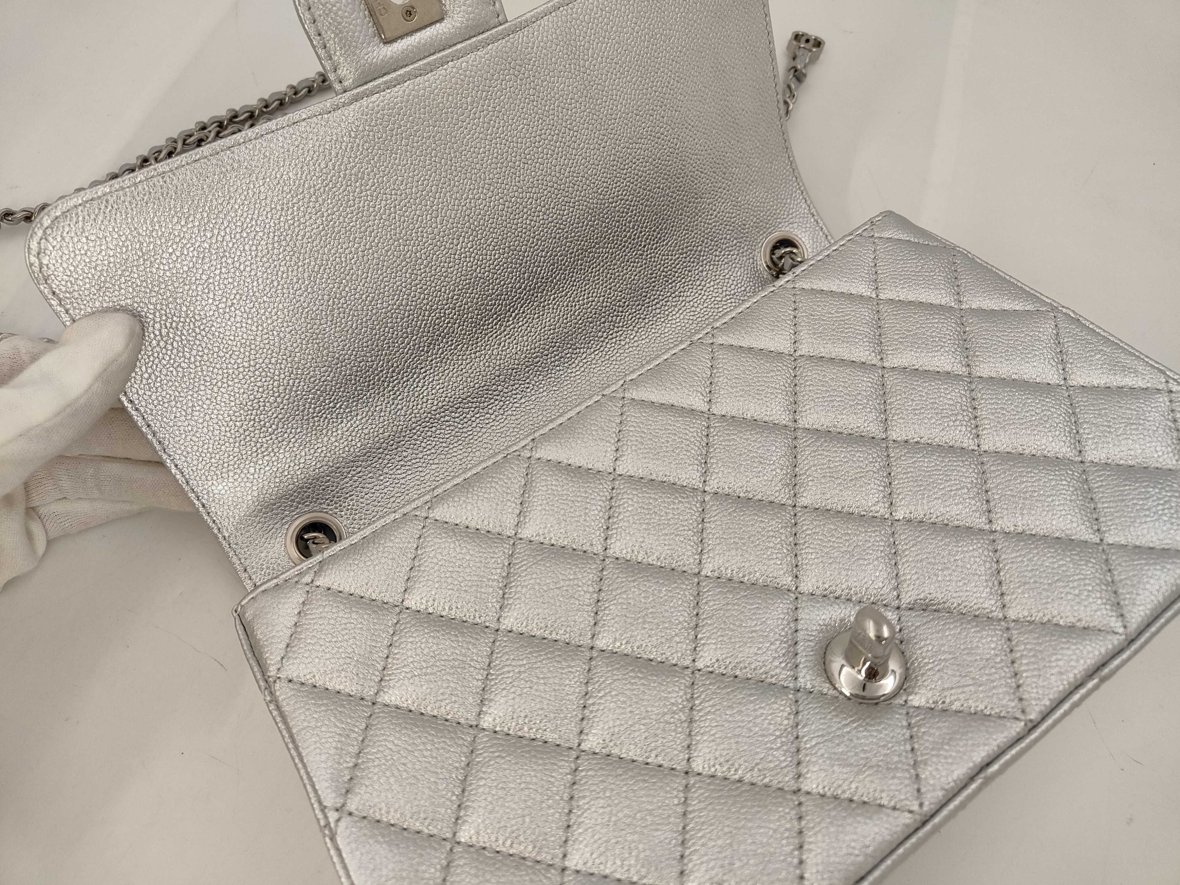 Single Flap Caviar Silver Shoulder Bag — view 7