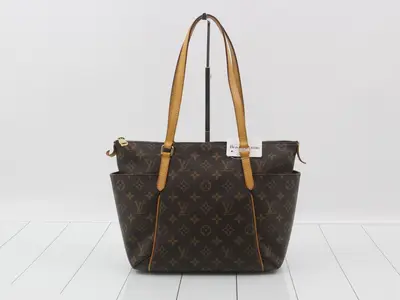 LV Monogram Totally PM TJ0164