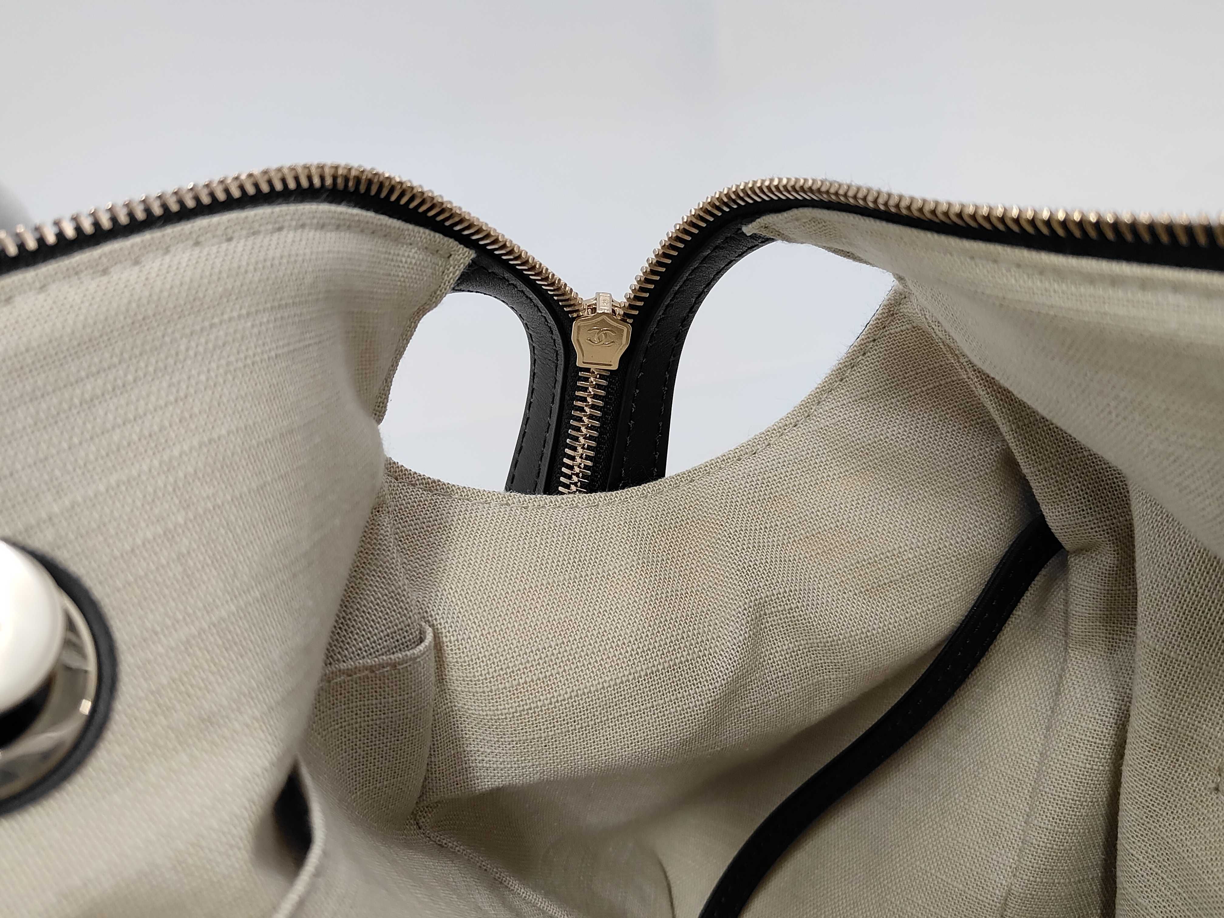 Deauville Maxi Bowling Bag Shoulder Bag — view 11