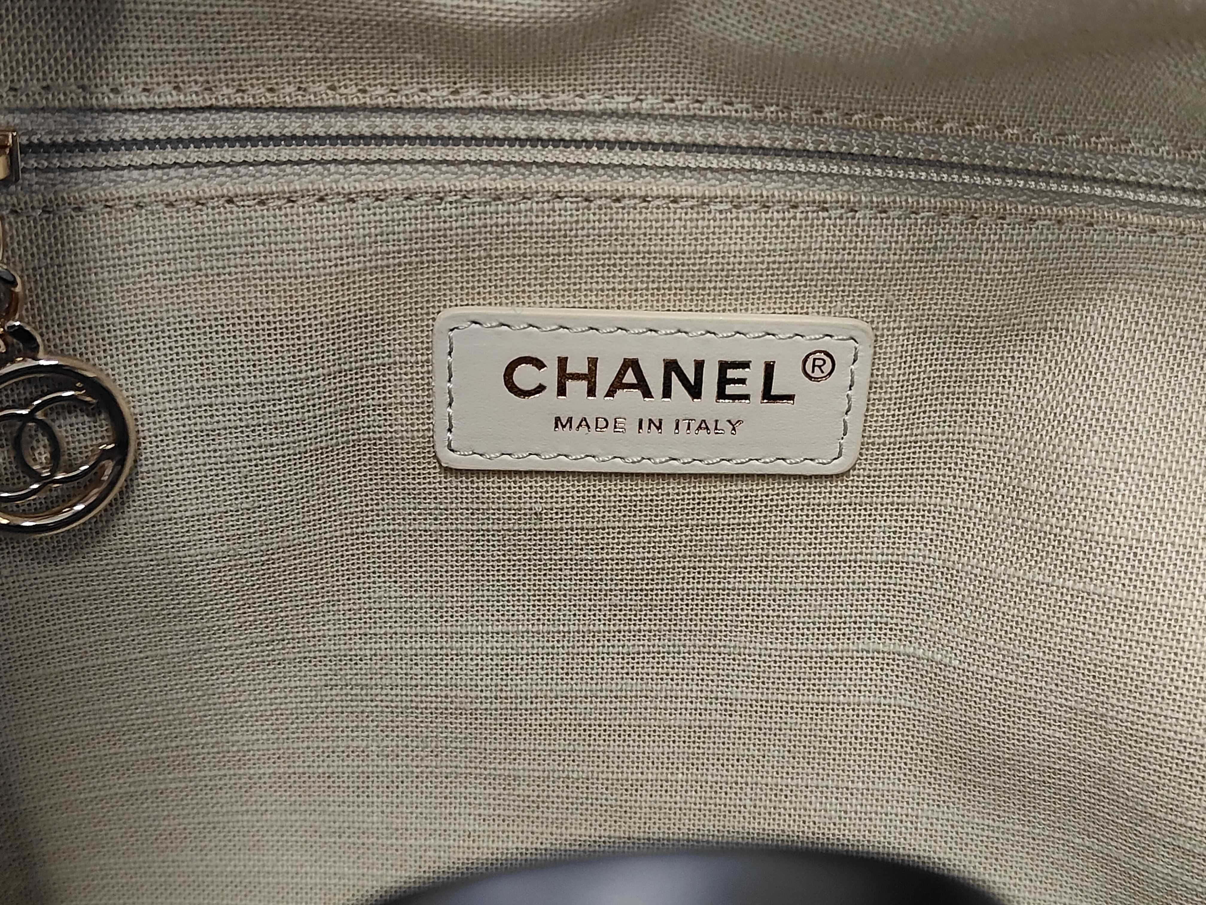 Deauville Maxi Bowling Bag Shoulder Bag — view 10