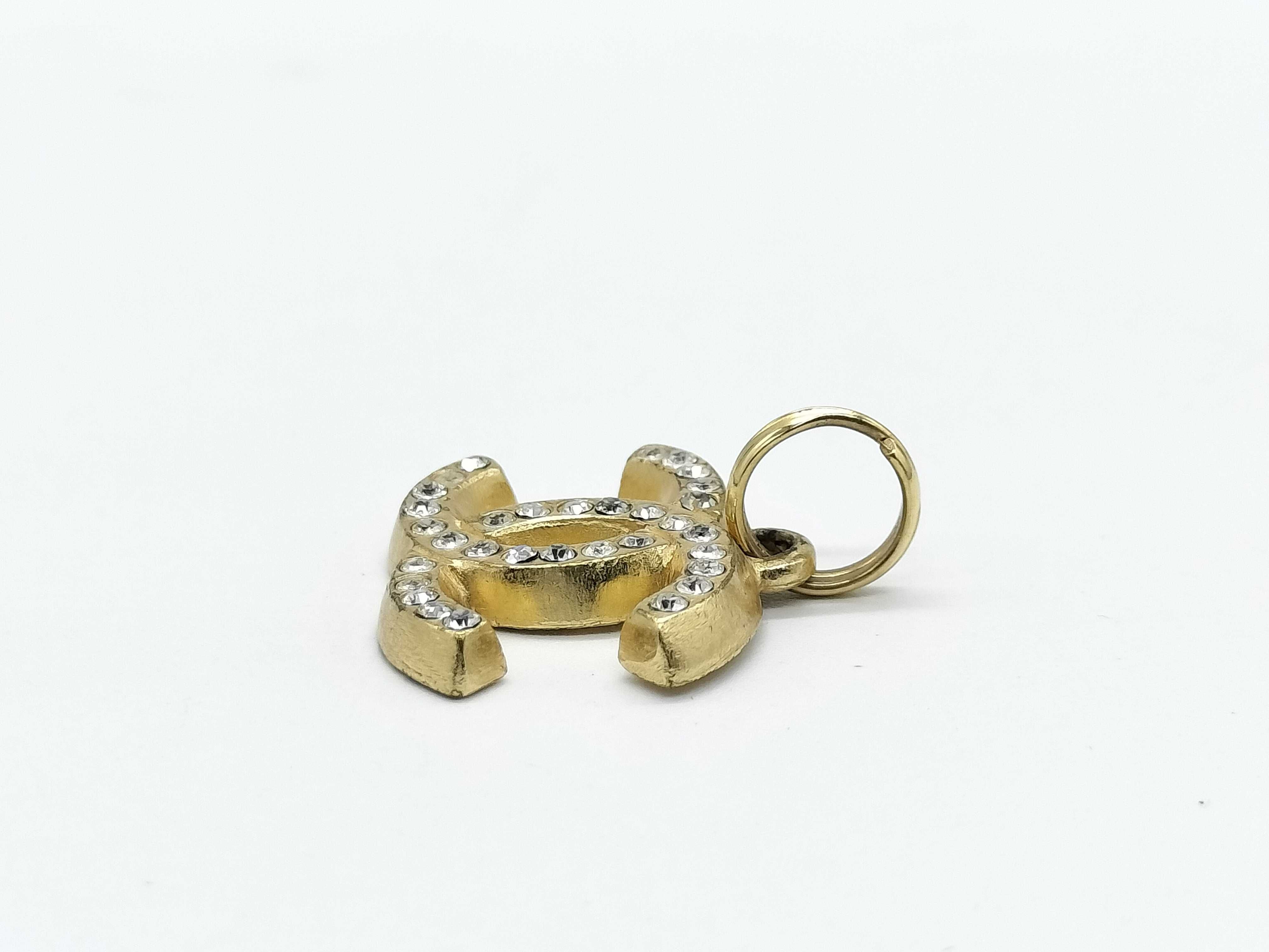 01P Pendant Top — view 2