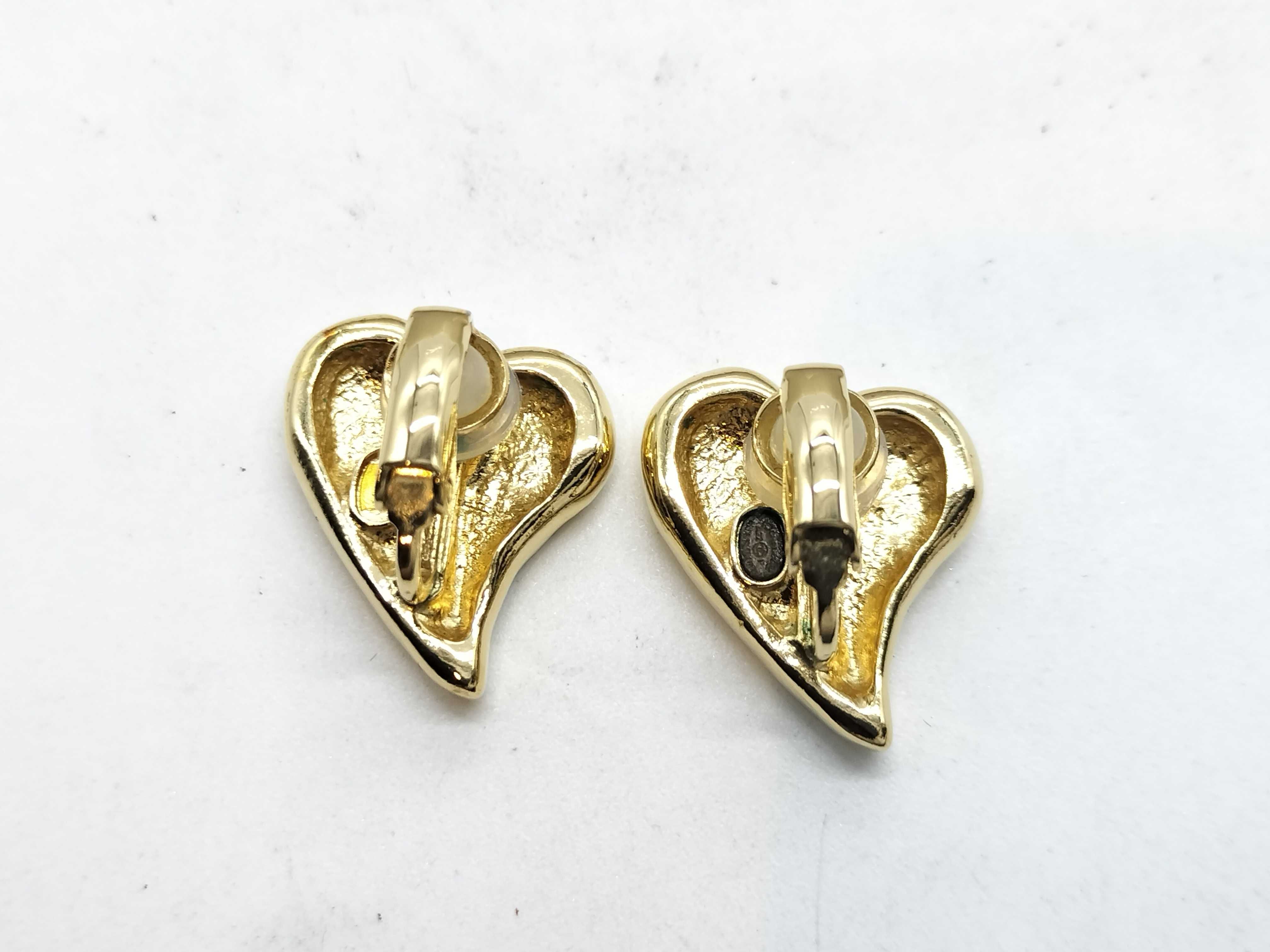 Heart Earrings A22P Coco Mark Earrings — view 2