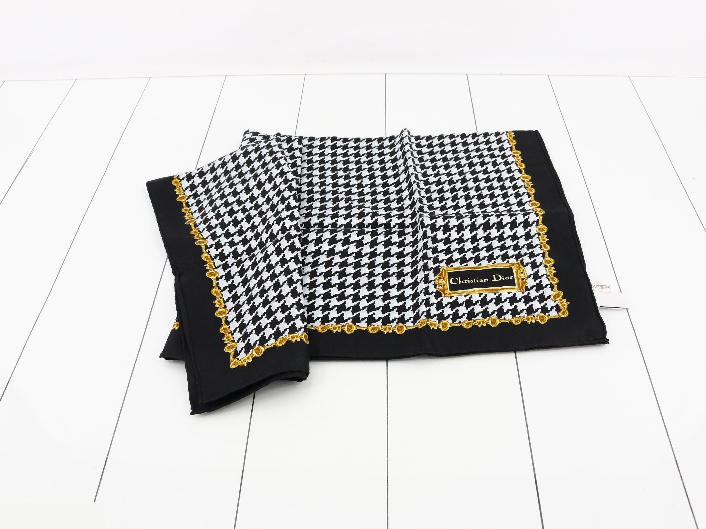 houndstooth pattern scarf, silk — view 3