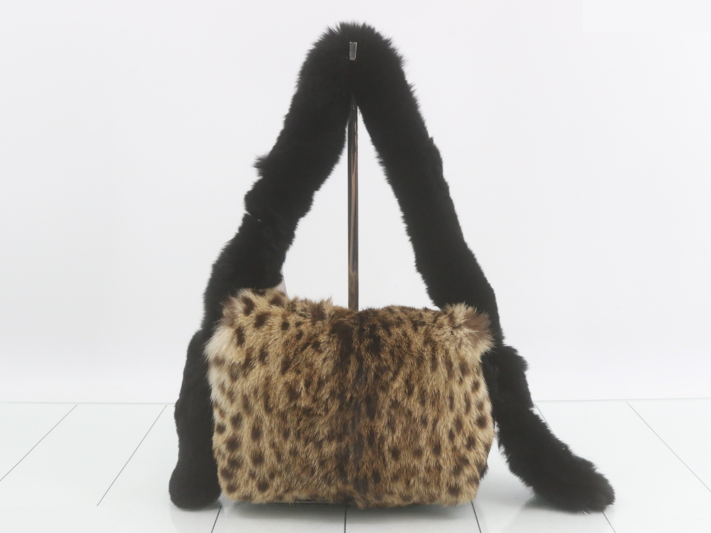 Mamma Baguette Fur One-Shoulder Bag — view 2