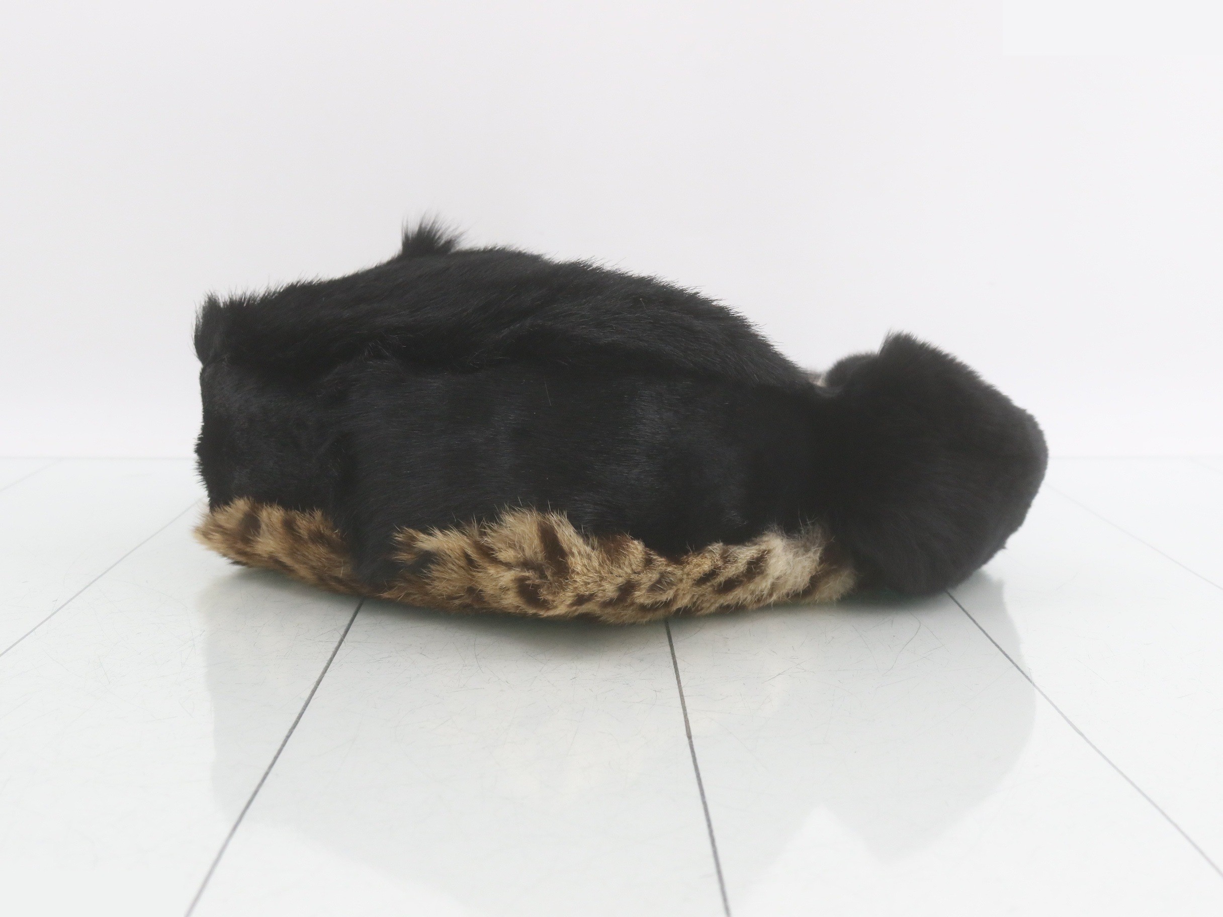 Mamma Baguette Fur One-Shoulder Bag — view 6