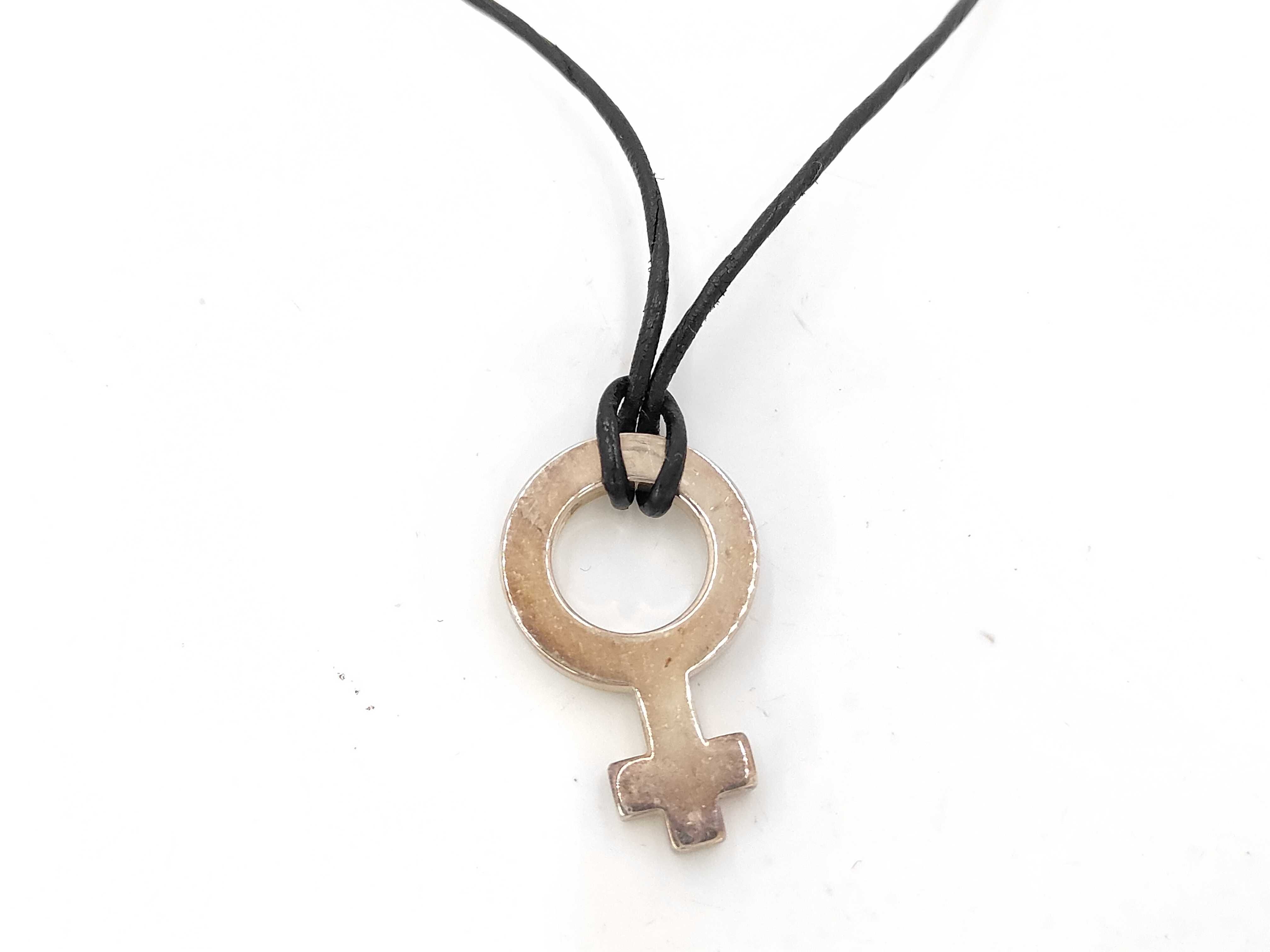 SV925 Silver Women's Symbol Motif Necklace Leather Accessory Necklace — view 2