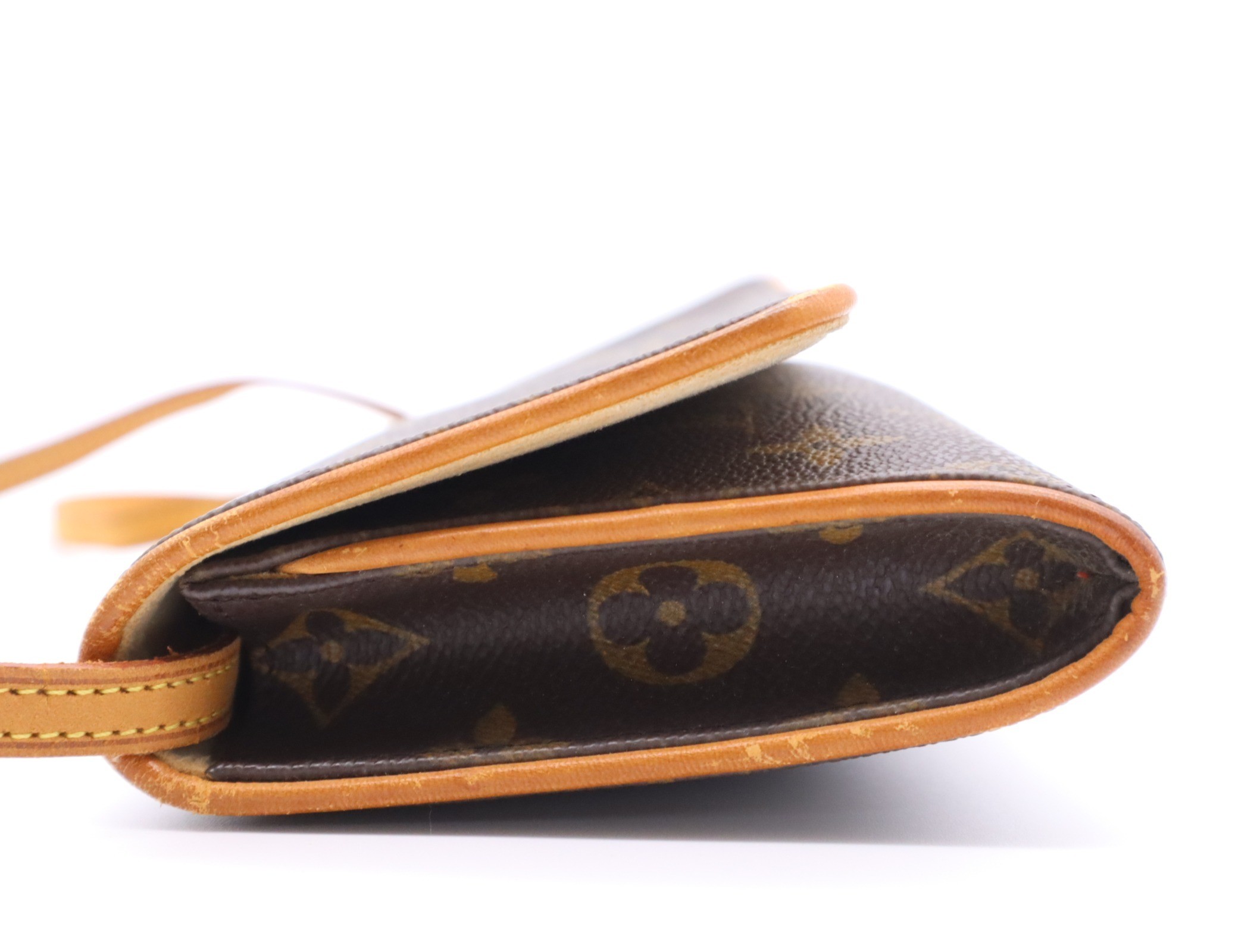 Pochette Twin GM with shoulder strap — view 3