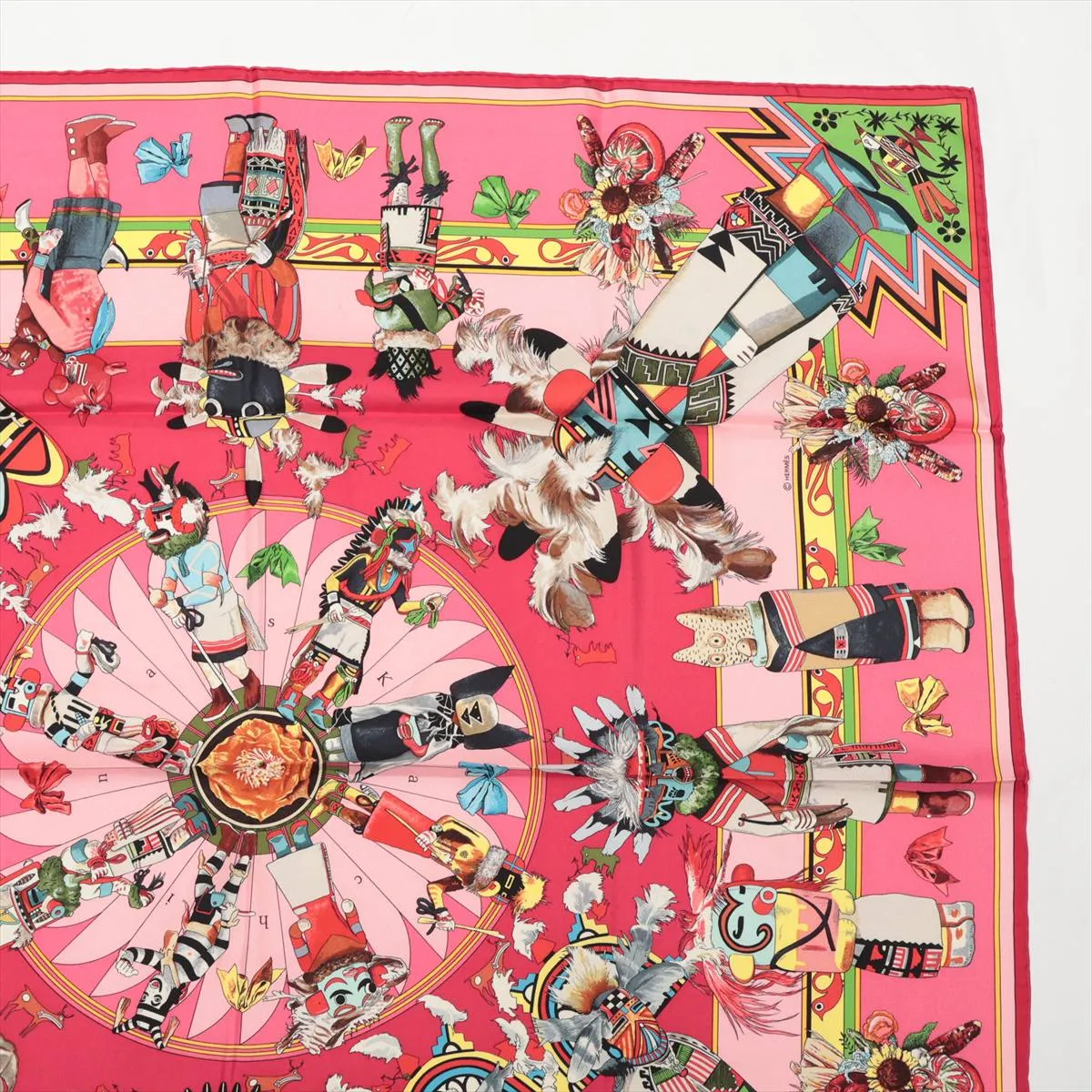 Carre 90 Kachinas Scarf Silk Pink Thread Fuzz Thread — view 3