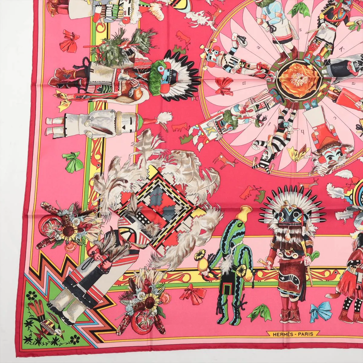 Carre 90 Kachinas Scarf Silk Pink Thread Fuzz Thread — view 5