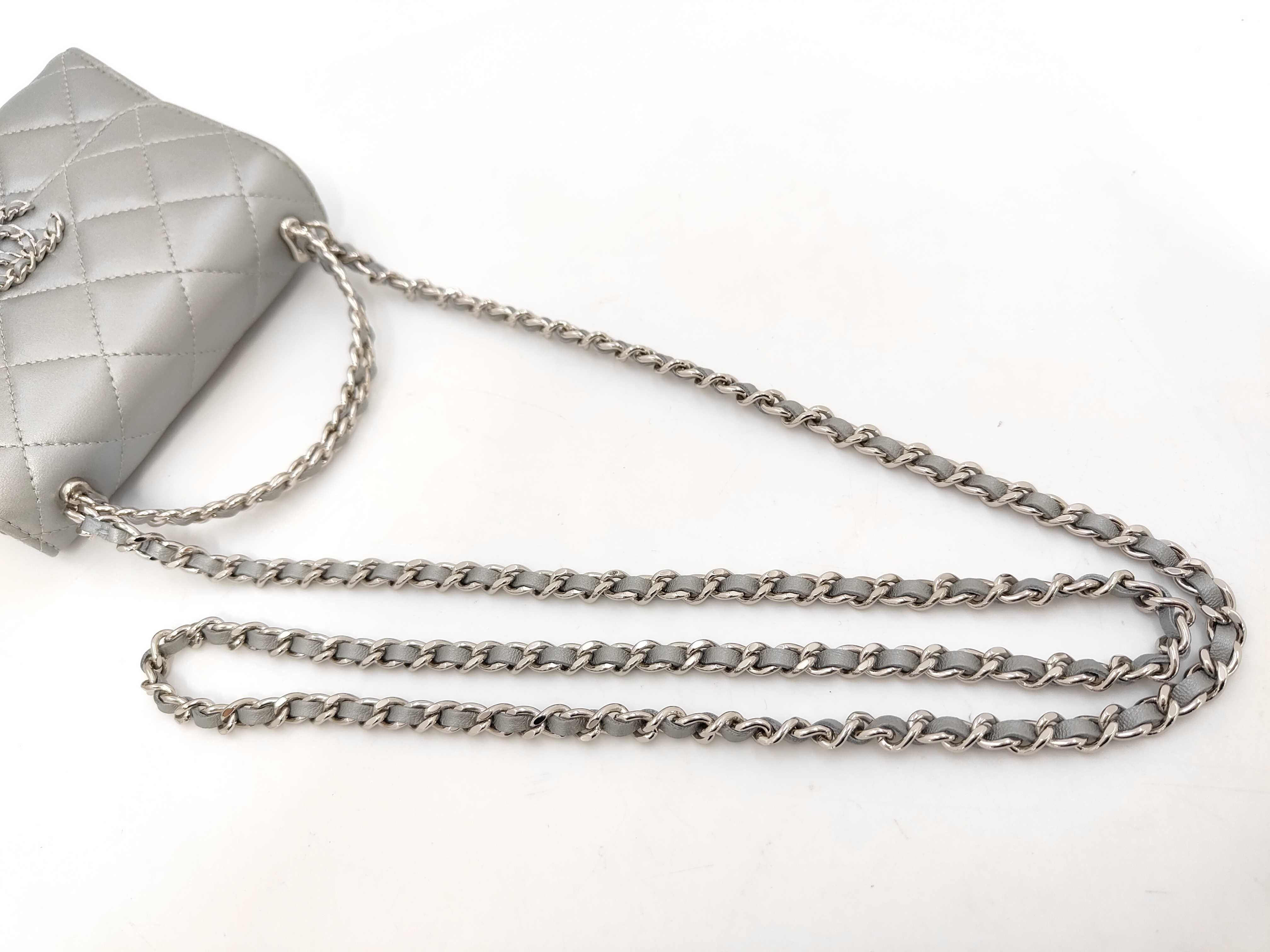 19 Chain Shoulder Bag, 2-way, Silver, Random Seal, Inner Protective Seal Included, Shoulder Bag — view 4