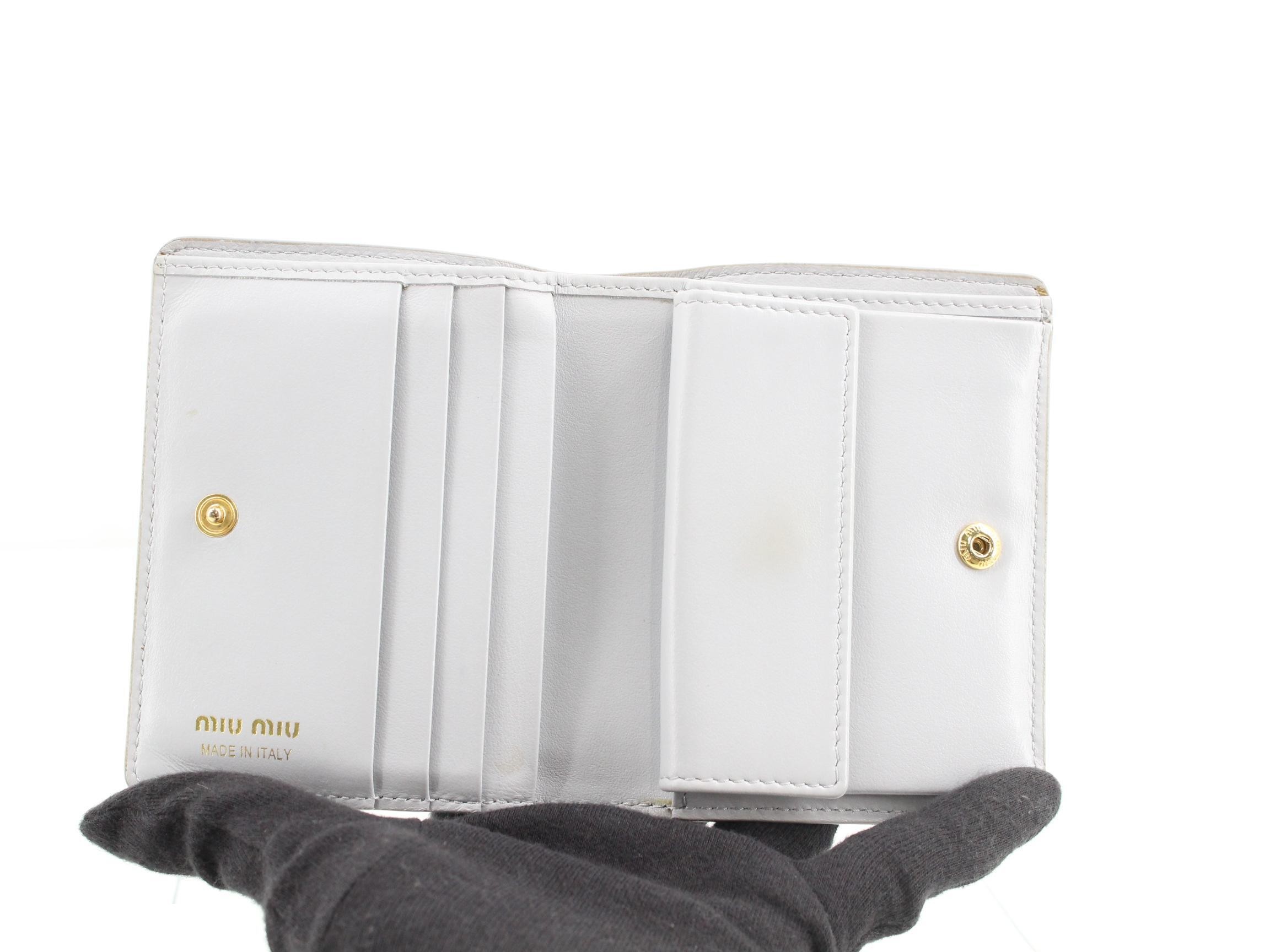 Logo embossed wallet — view 4