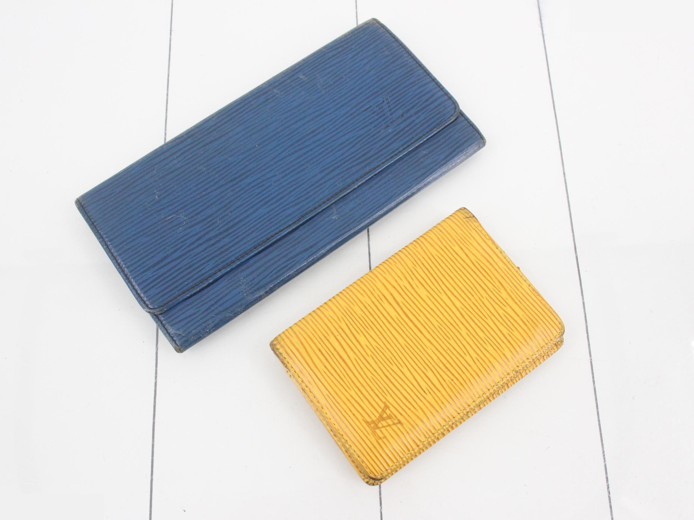 Wallets x 3, Pass case x 1, Second bag x 1 — view 3