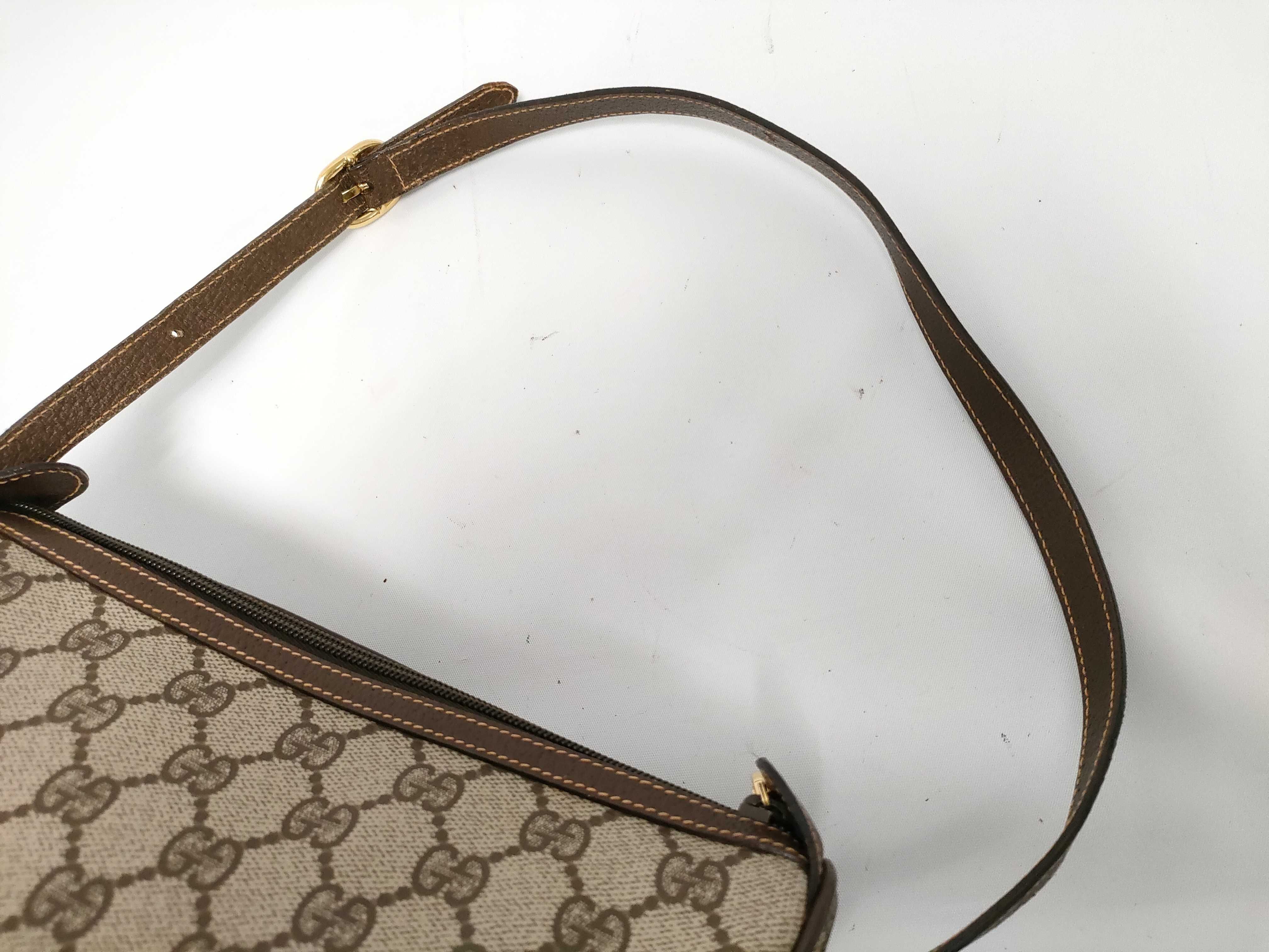 GG Supreme Gucci GG Plus Sherry Shoulder Bag — view 3