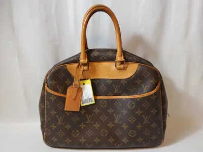 Monogram M47270 Deauville Handbag