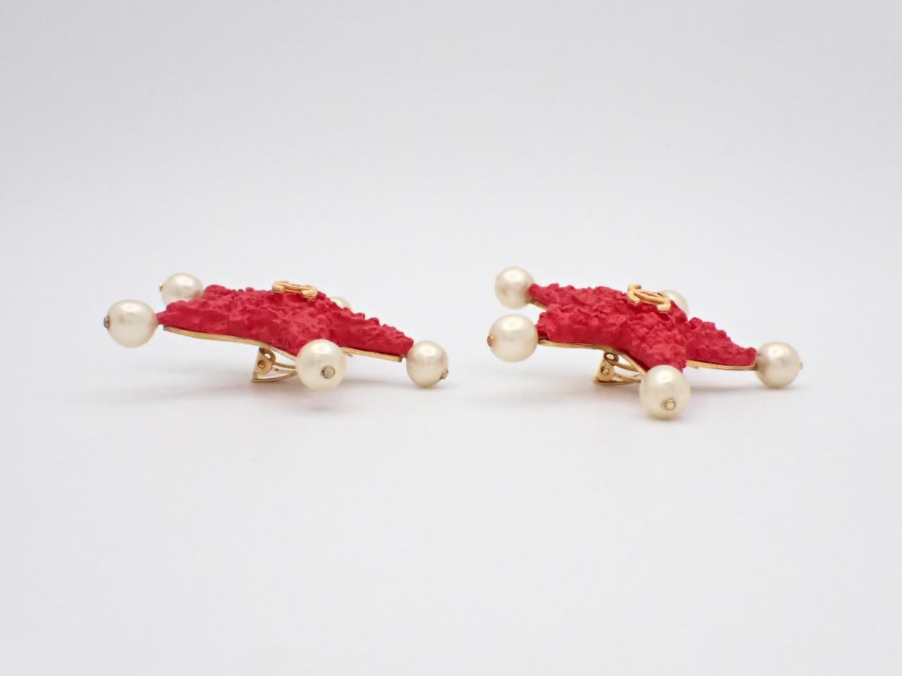 Vintage Classic (Precious Metal) Earrings — view 3
