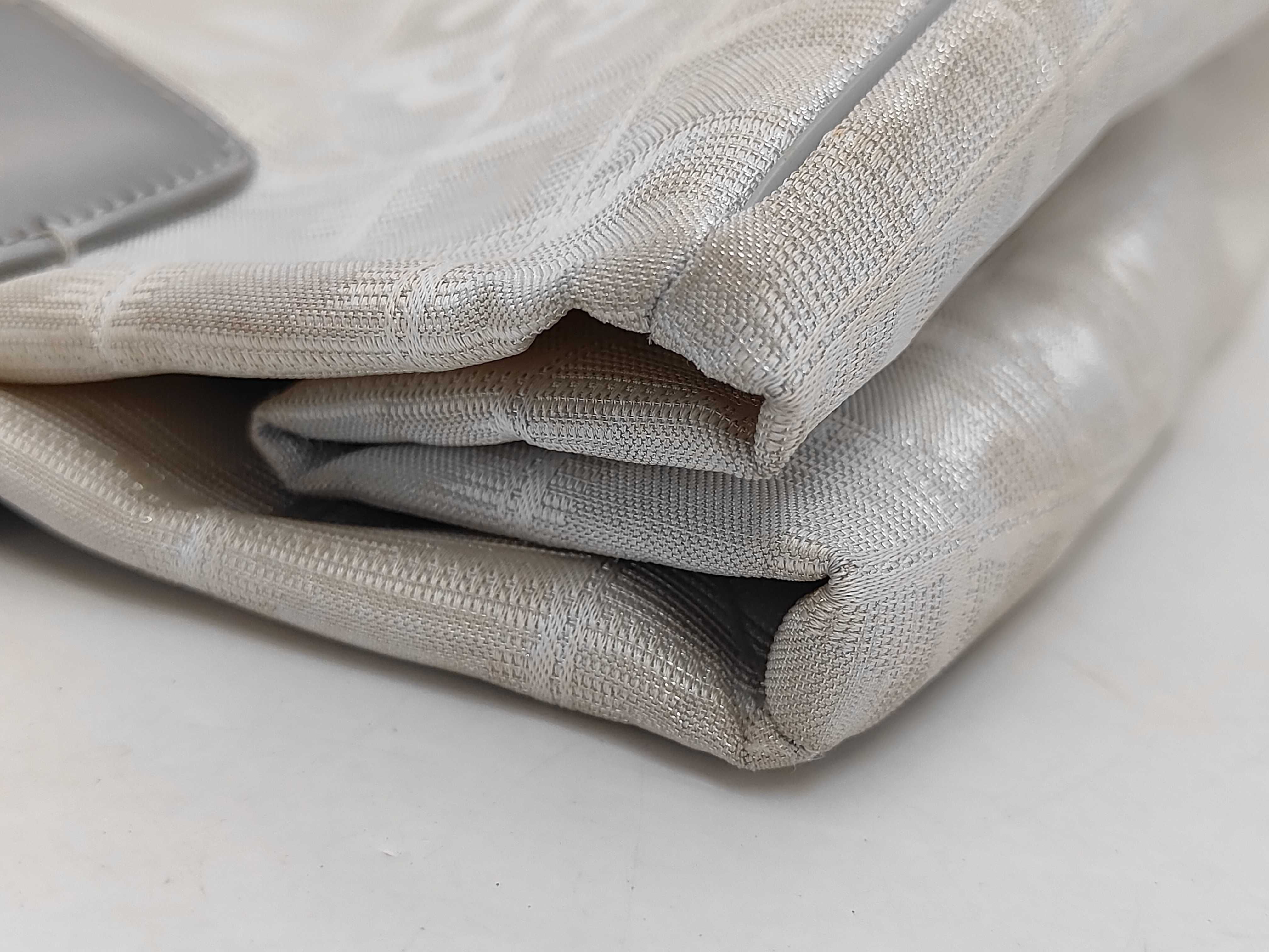 New Travel Line Tote Bag — view 11