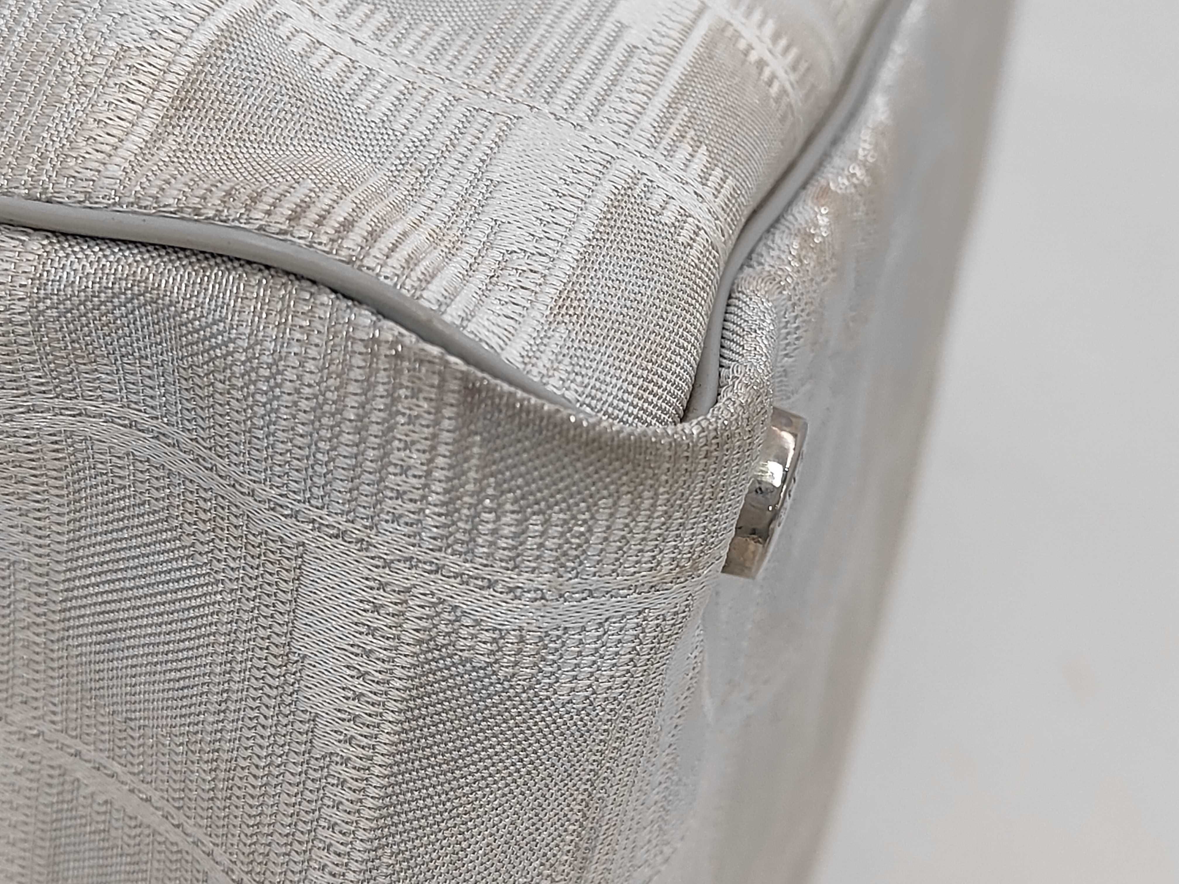 New Travel Line Tote Bag — view 4
