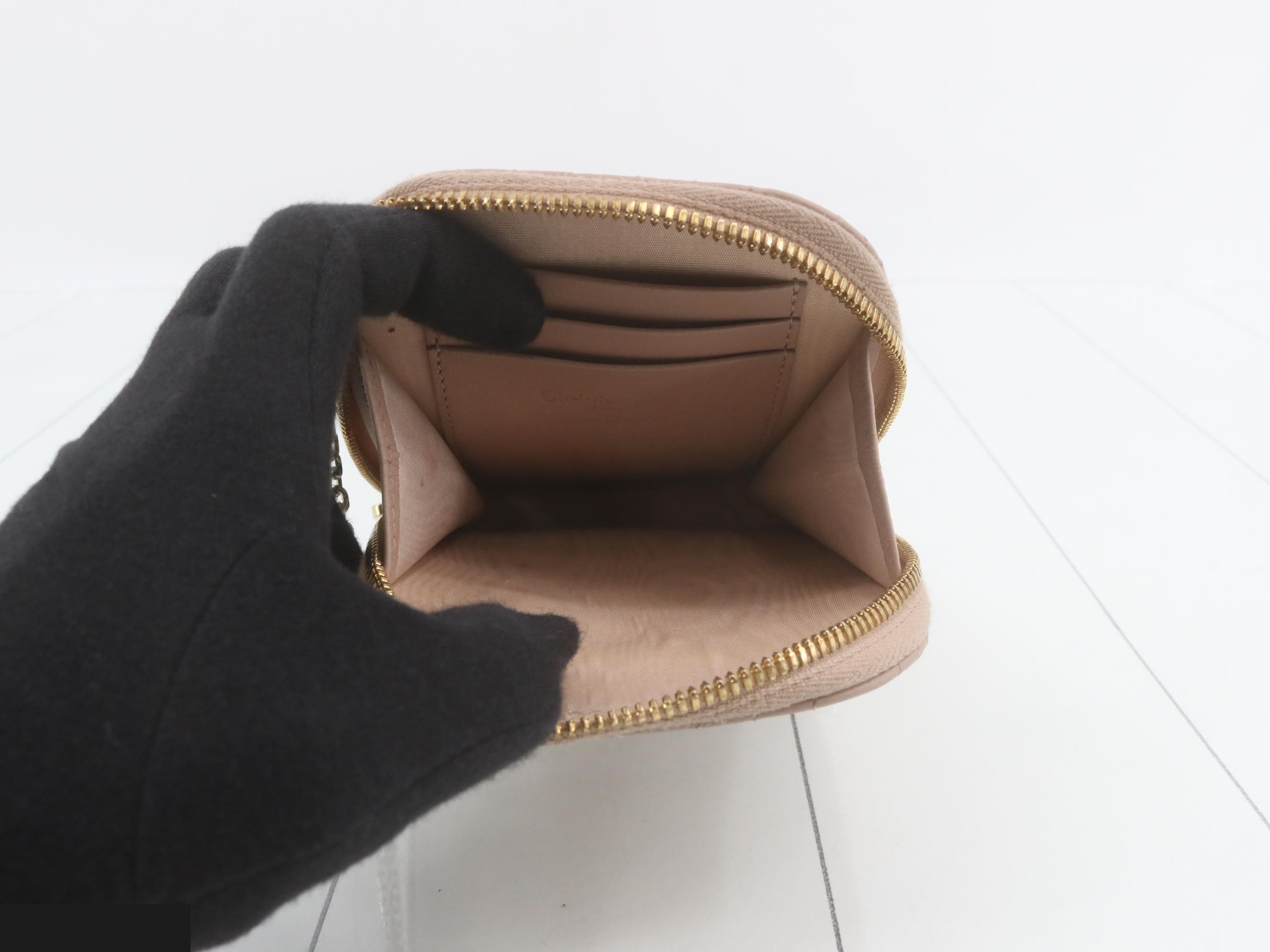 Heart Cannage Leather 2-Way Handbag — view 4