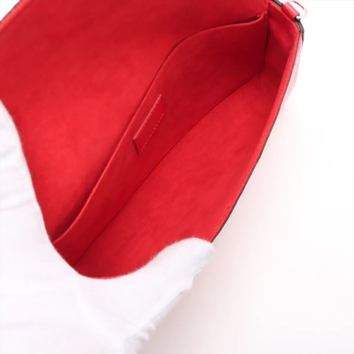 Epi Pochette Félicie M41559 TJ3168 Red with initials — view 6