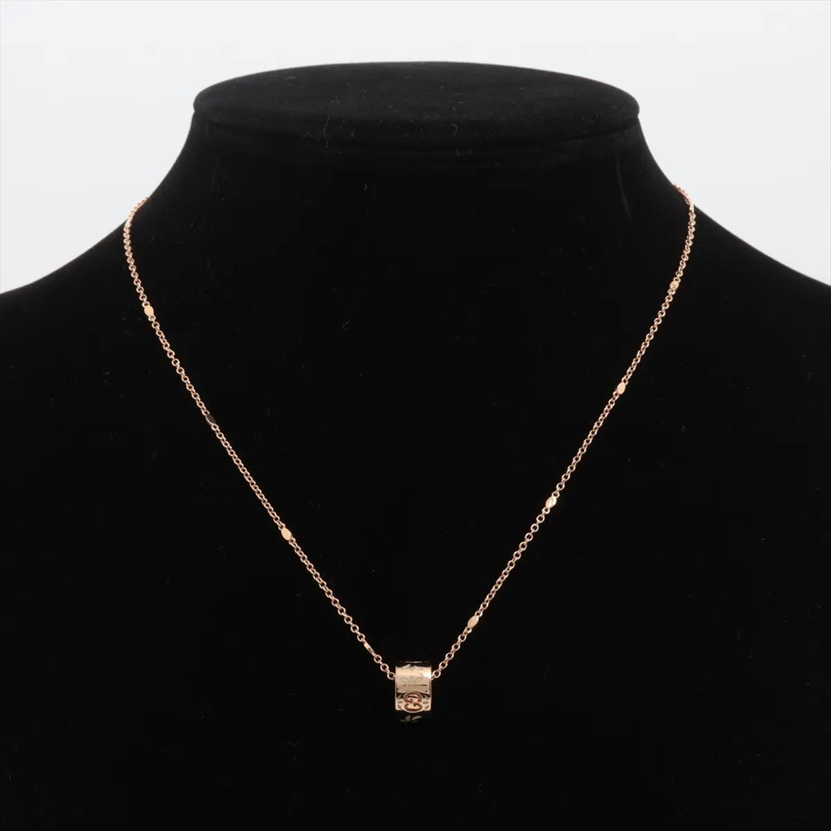 Icon Bloom Enamel Necklace, 750 (PG), 7.5g, enamel chipping. — view 5