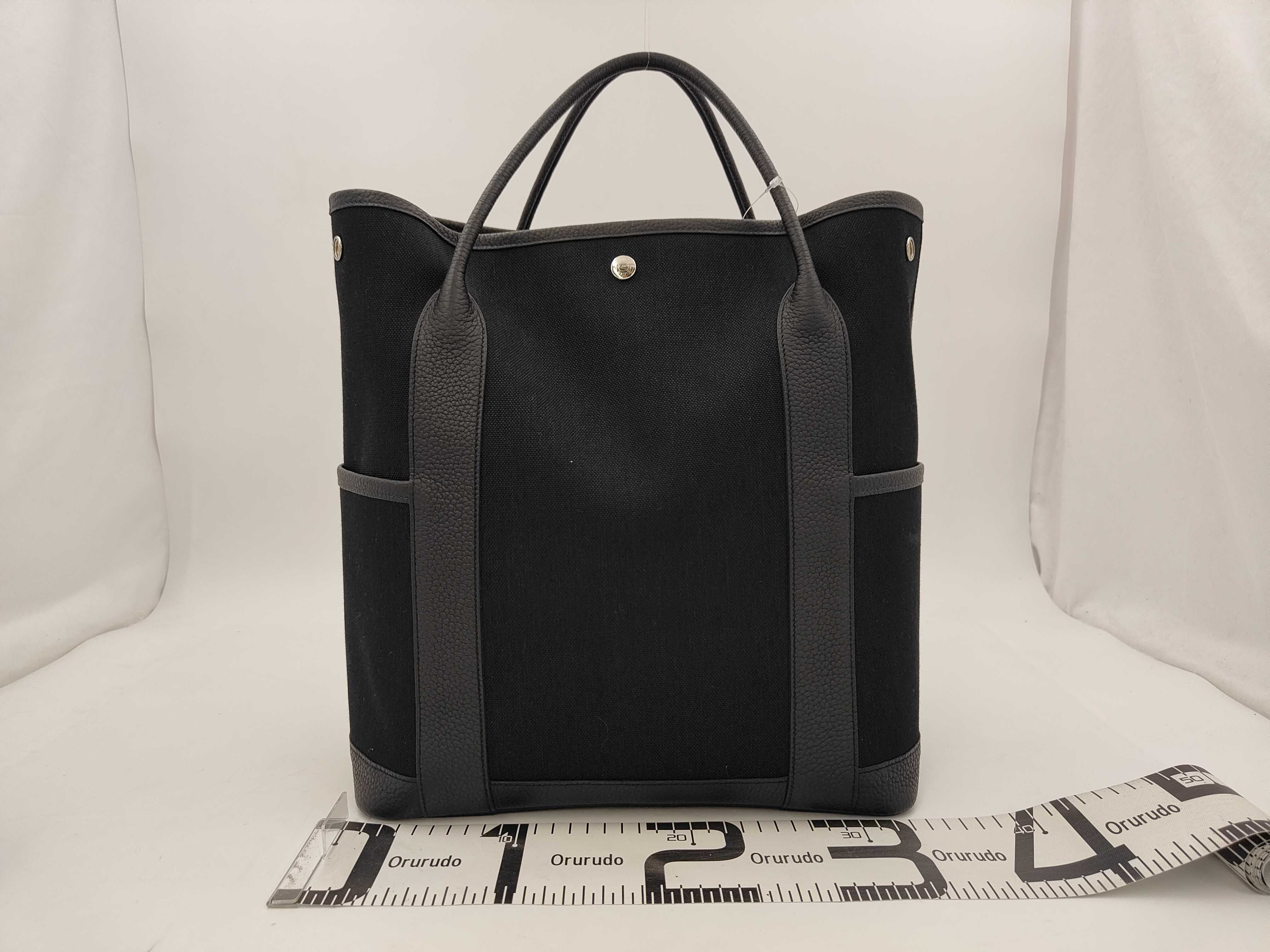 Garden Party Pocket Vertical Handbag with Silver Hardware — view 2