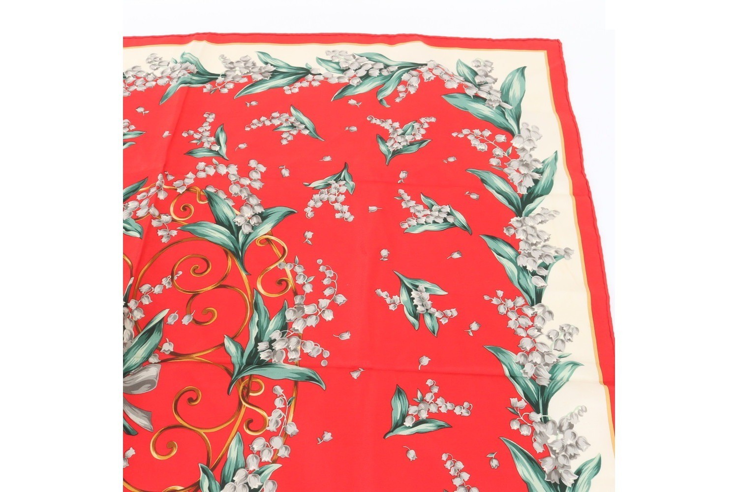 scarf — view 3