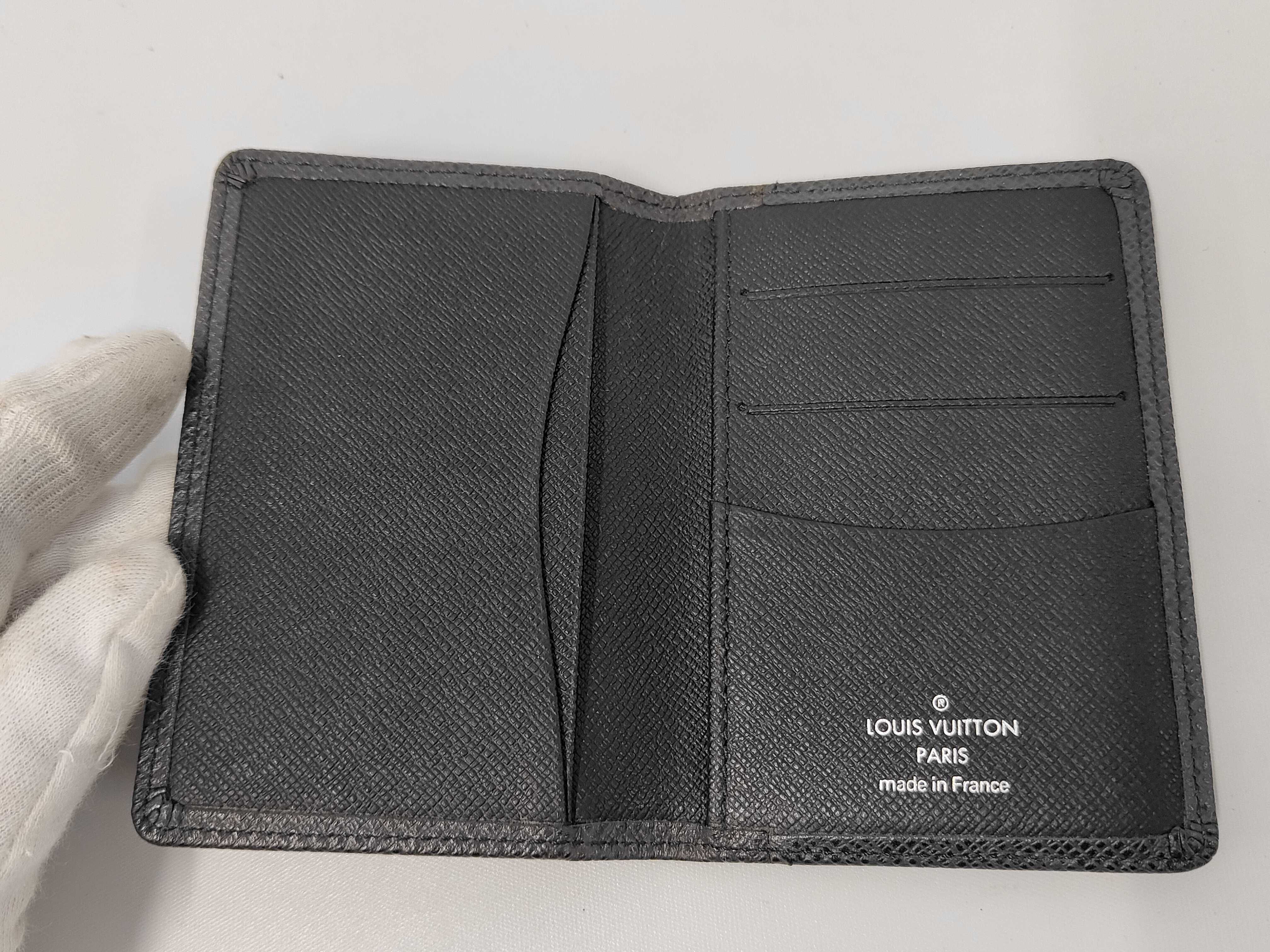 LV M32655 Taiga de Poche Card Case — view 7