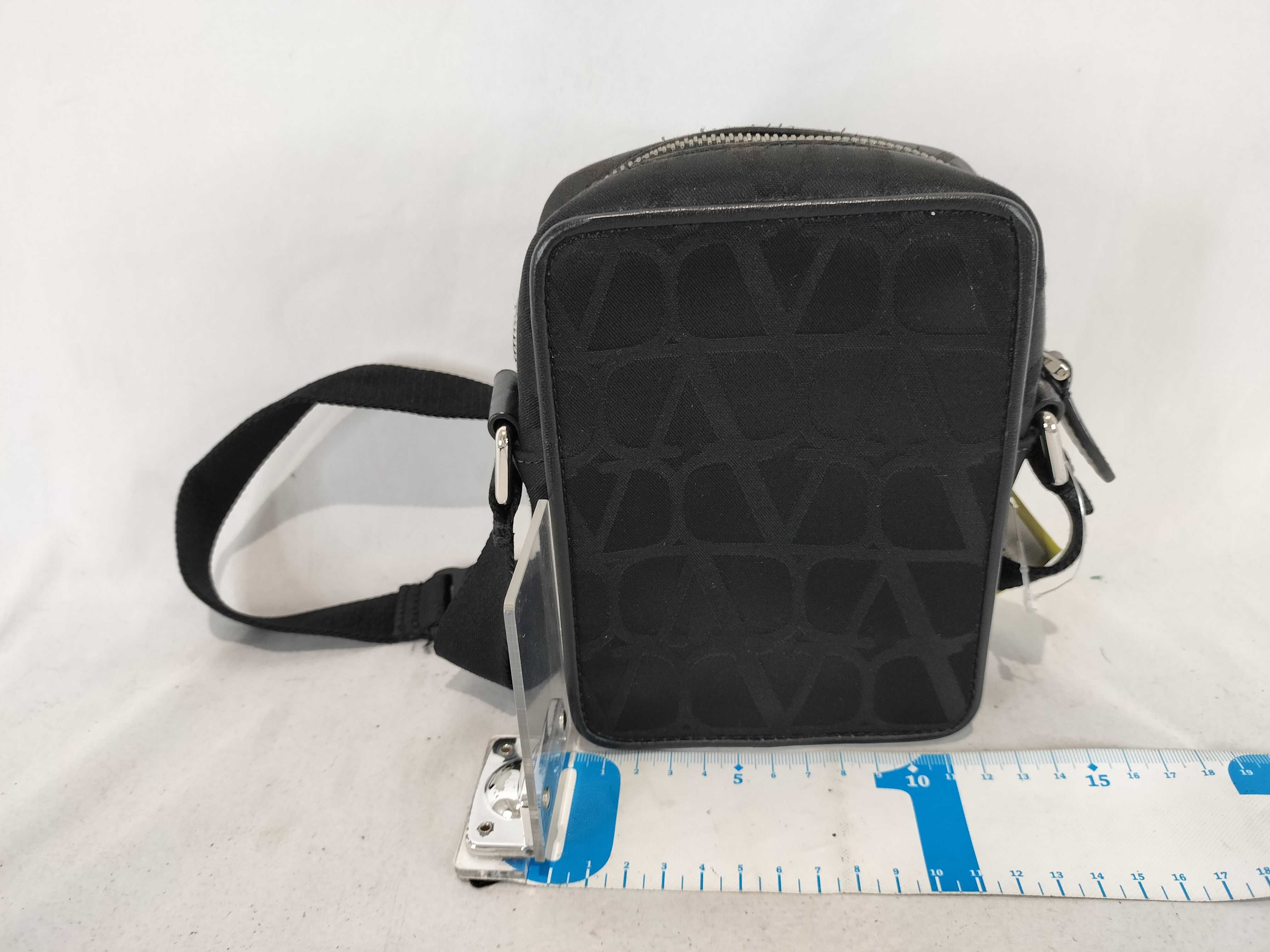 Toile Iconograph Signature Shoulder Bag — view 2