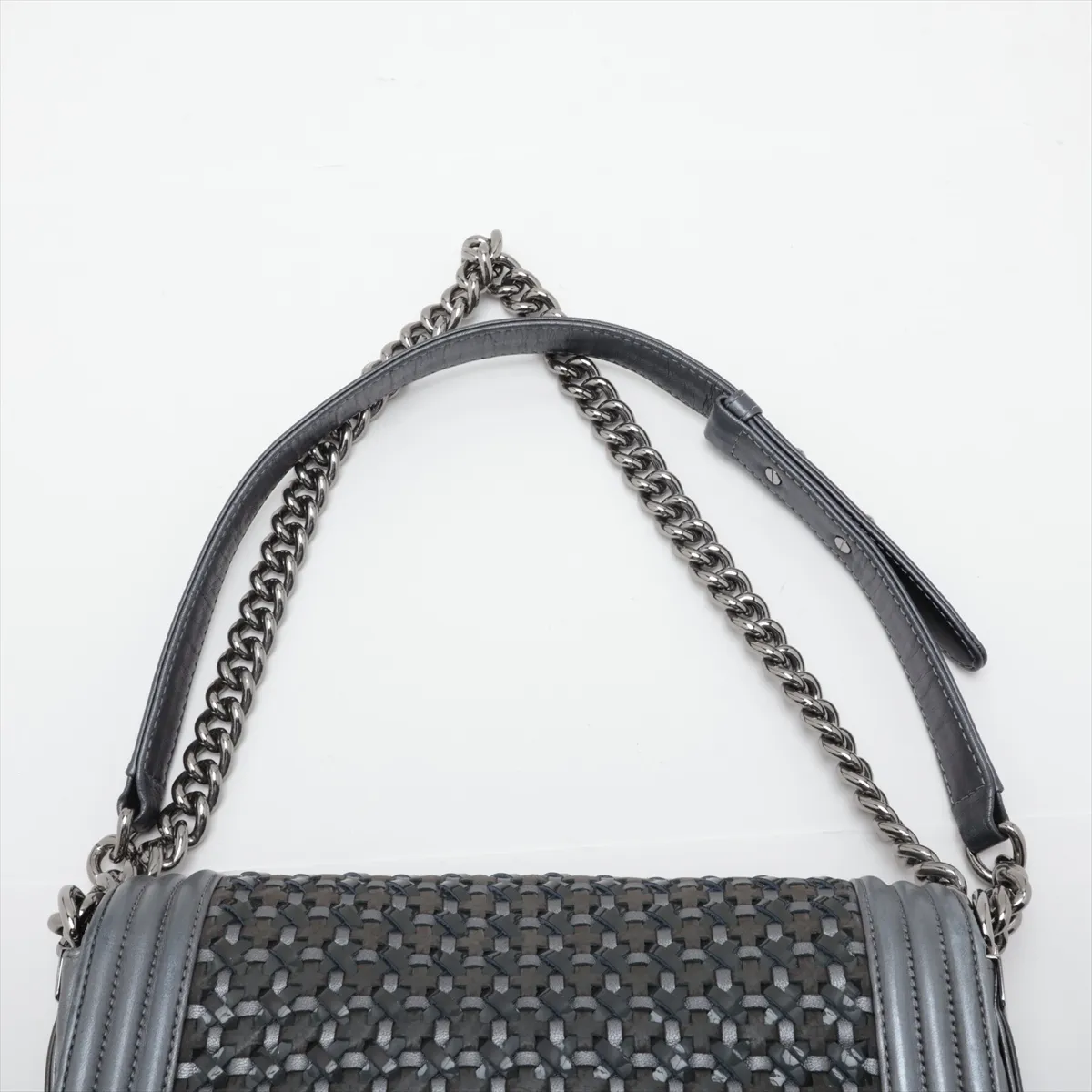 Boy Chanel 25 Leather x Patent Leather Chain Shoulder Bag, Silver x Gray, Silver Hardware, 20660294, Serial Number in the 20s, A67086 — view 6