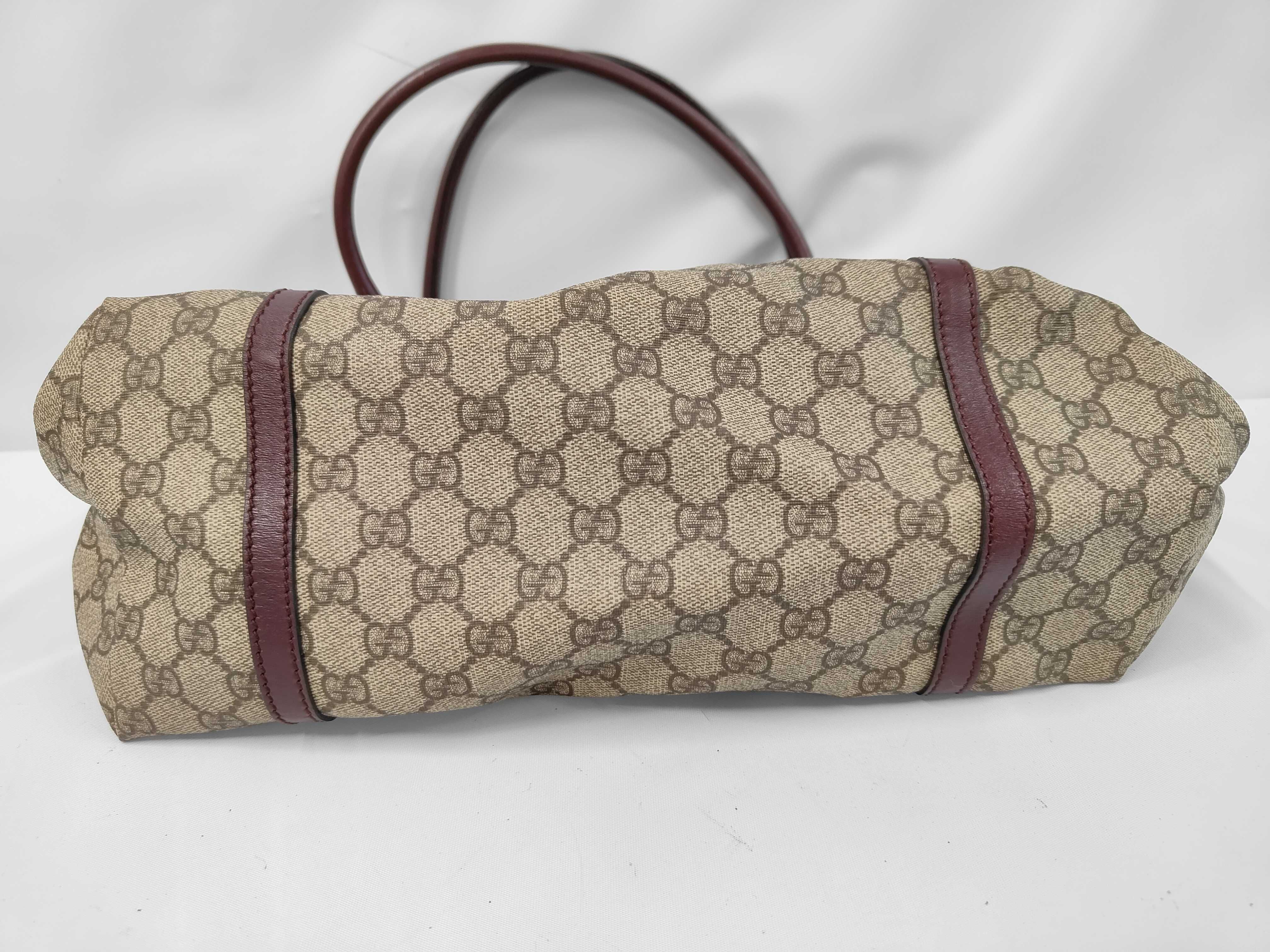 GG Supreme Tote Bag — view 3