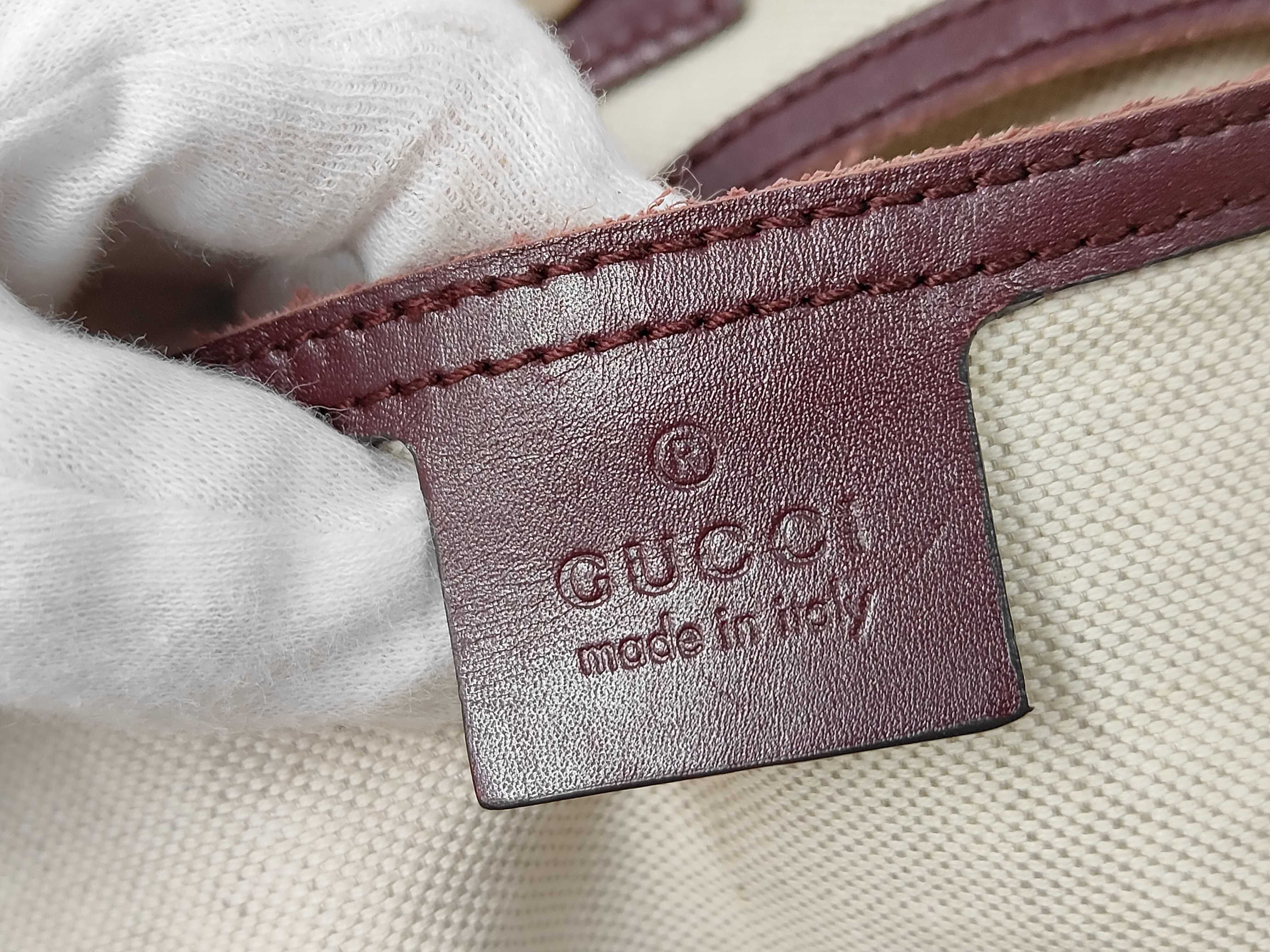 GG Supreme Tote Bag — view 9
