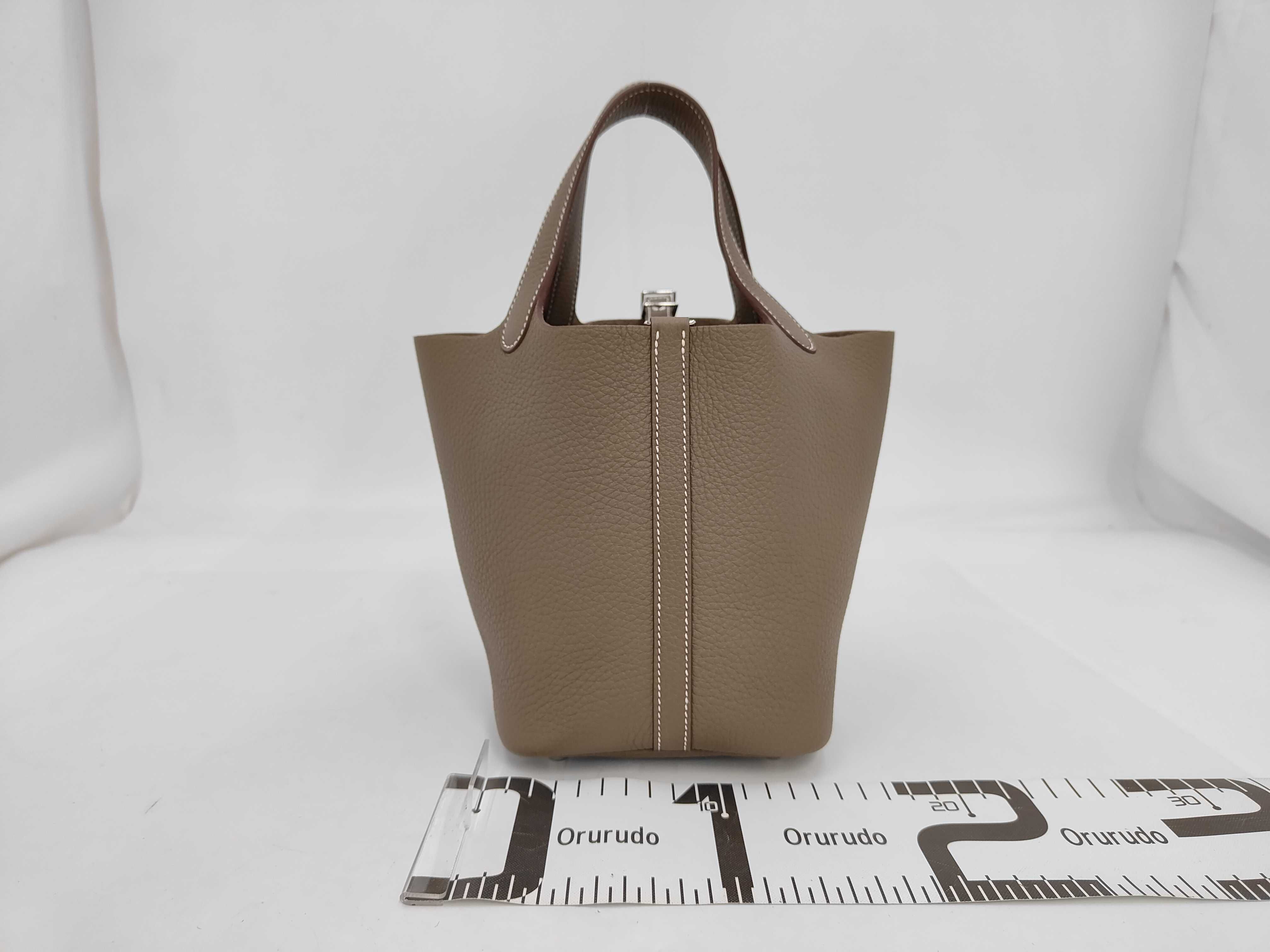 Picotin Lock 18 G stamp Etoupe silver hardware handbag — view 2