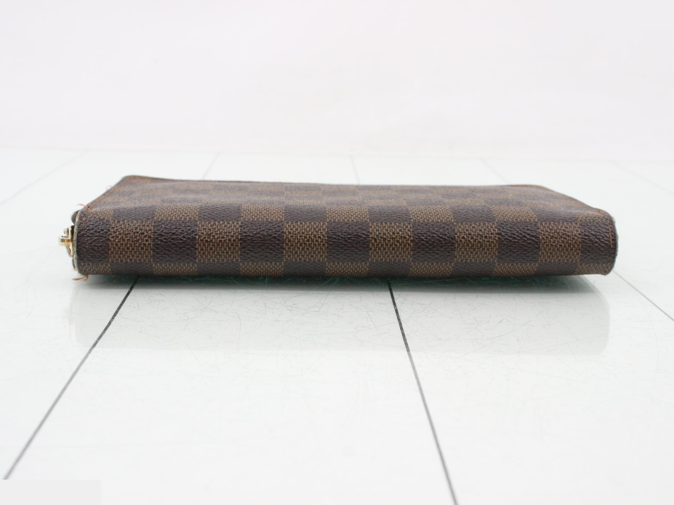 Damier Zippy Wallet — view 3
