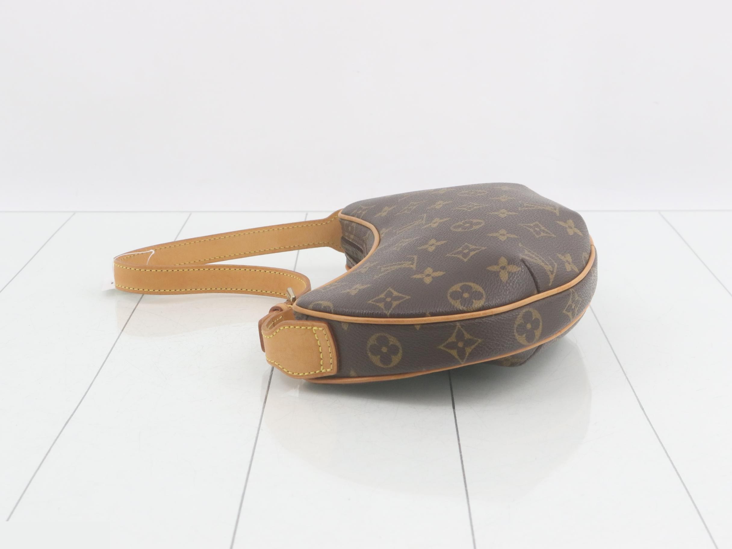 Croissant pouch — view 4