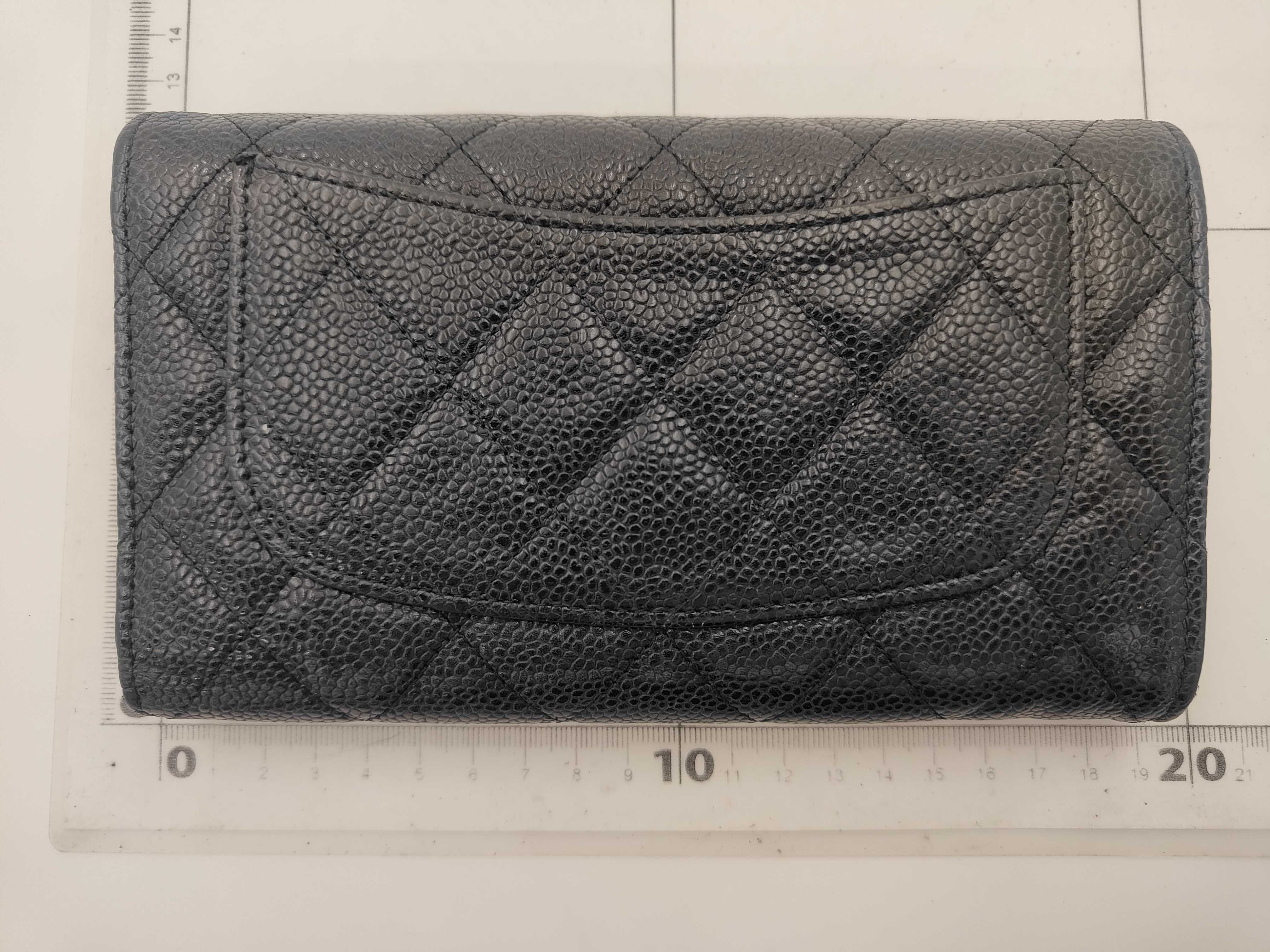 wallet — view 2