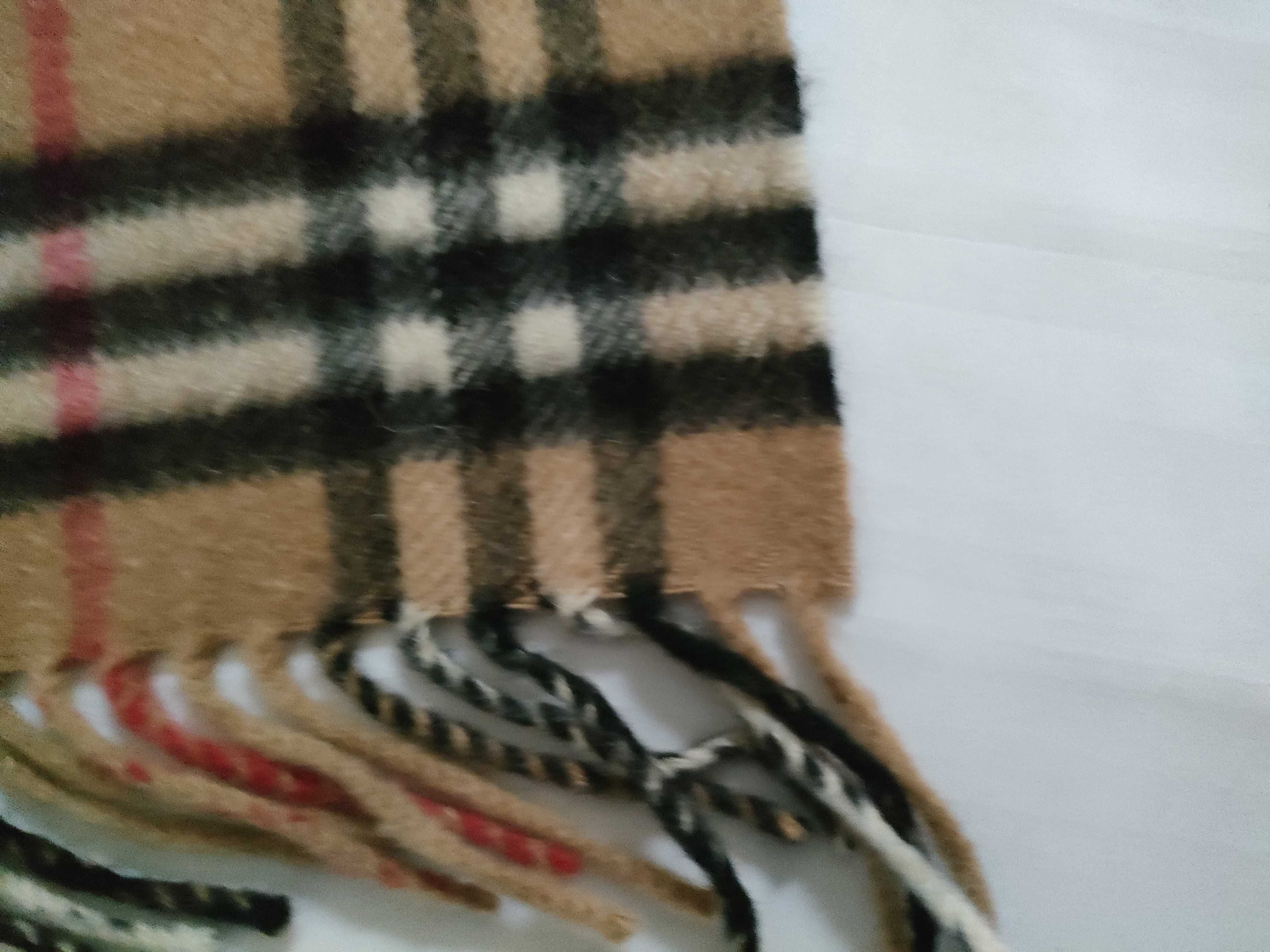 100% Cashmere Scarf, Nova Check Pattern, and other accessories. — view 4