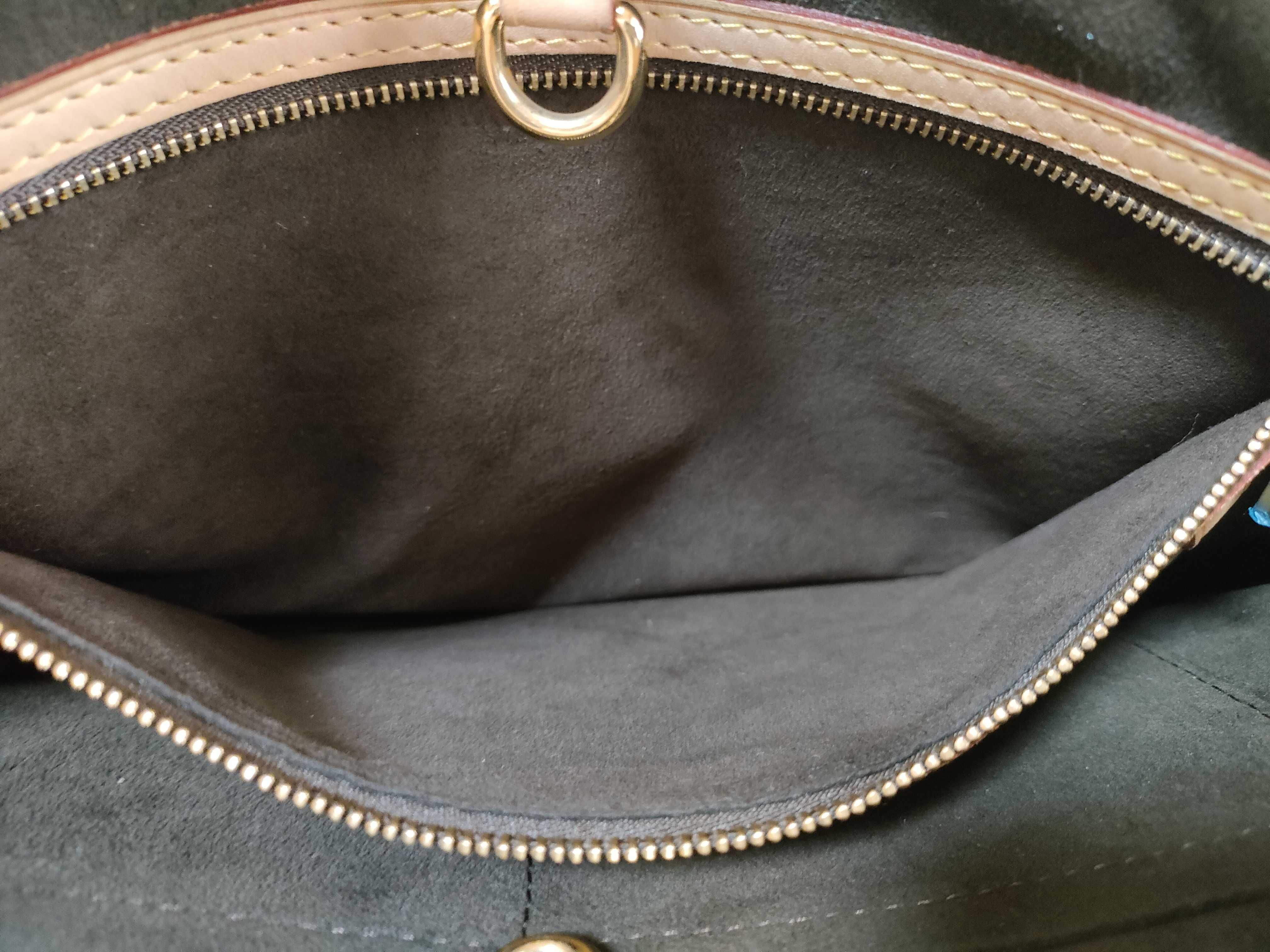 Monogram M45644 Wilshire MM Tote Bag — view 11