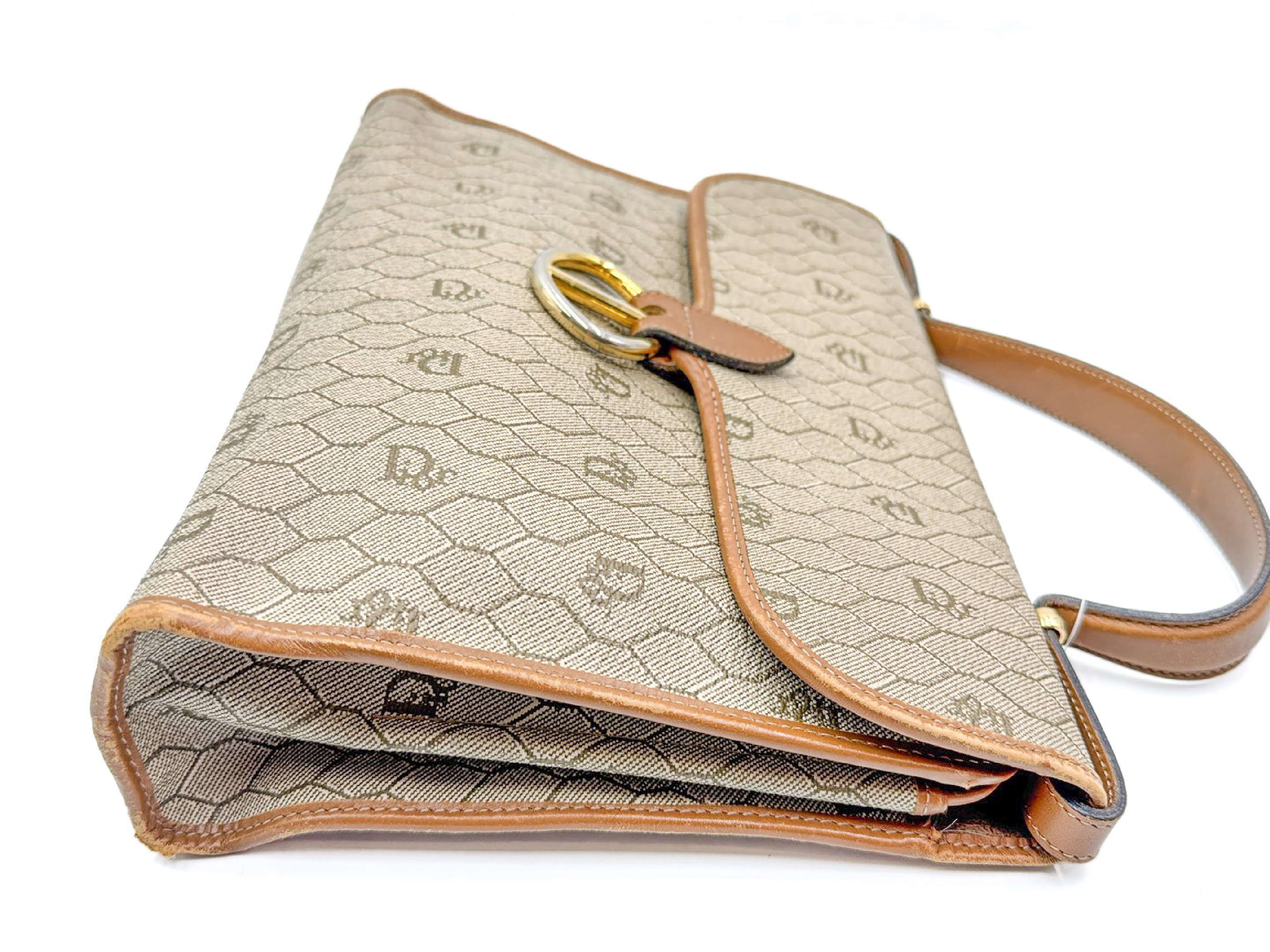 Honeycomb Pattern Gold Hardware Vintage Leather Handbag — view 5