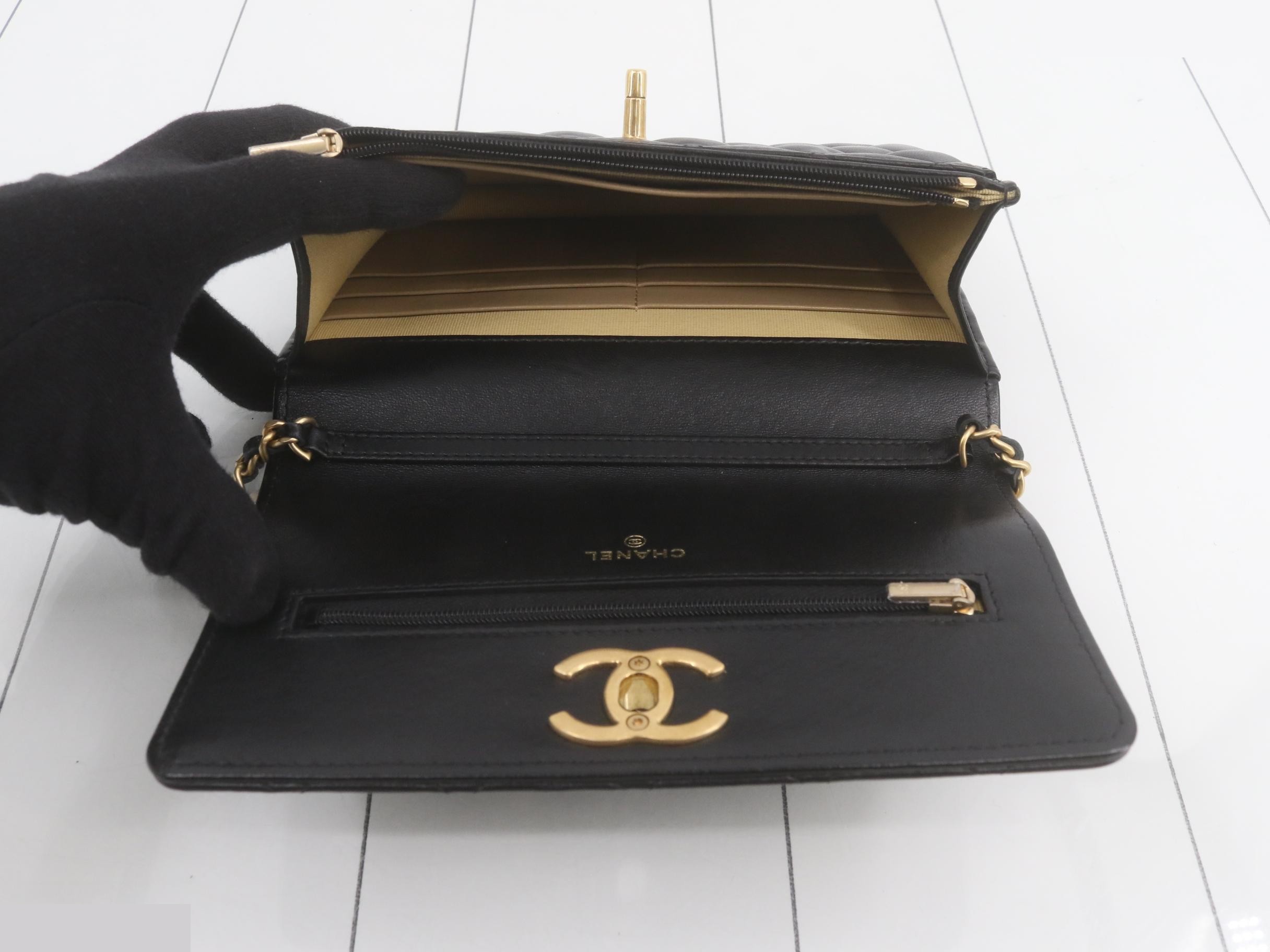 Matelassé Lambskin Chain Wallet — view 4