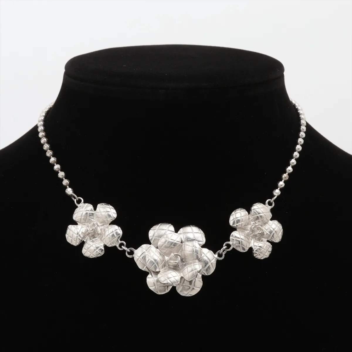 Camellia Necklace 98A, Metal, Silver, with dents, — view 5