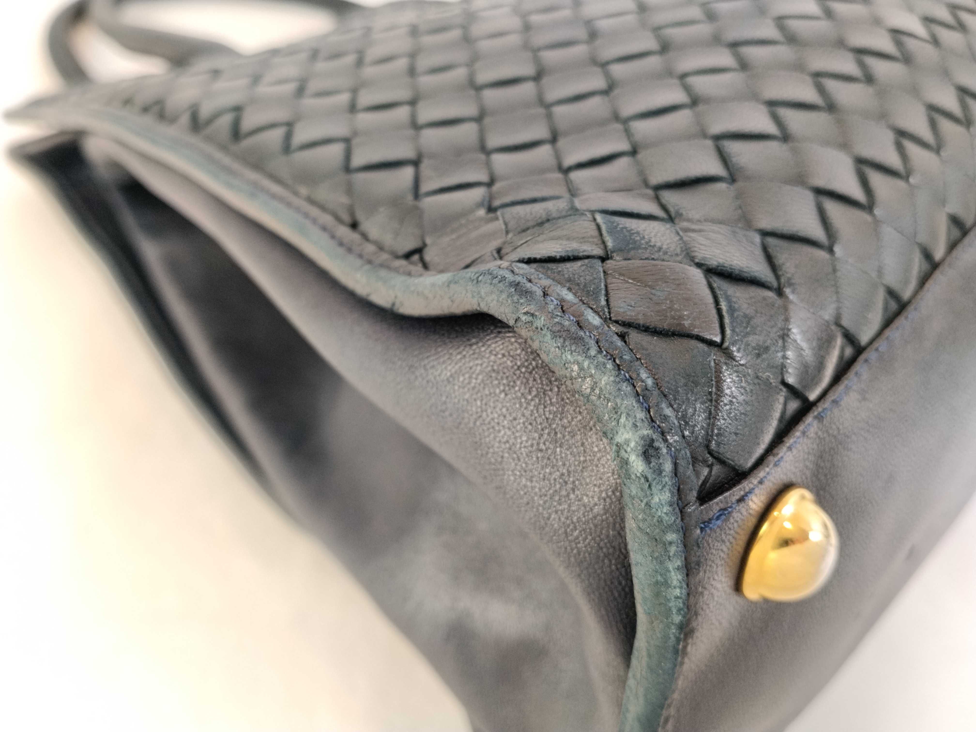 Intrecciato Bottega Veneta Intrecciato Handbag Black Handbag — view 6