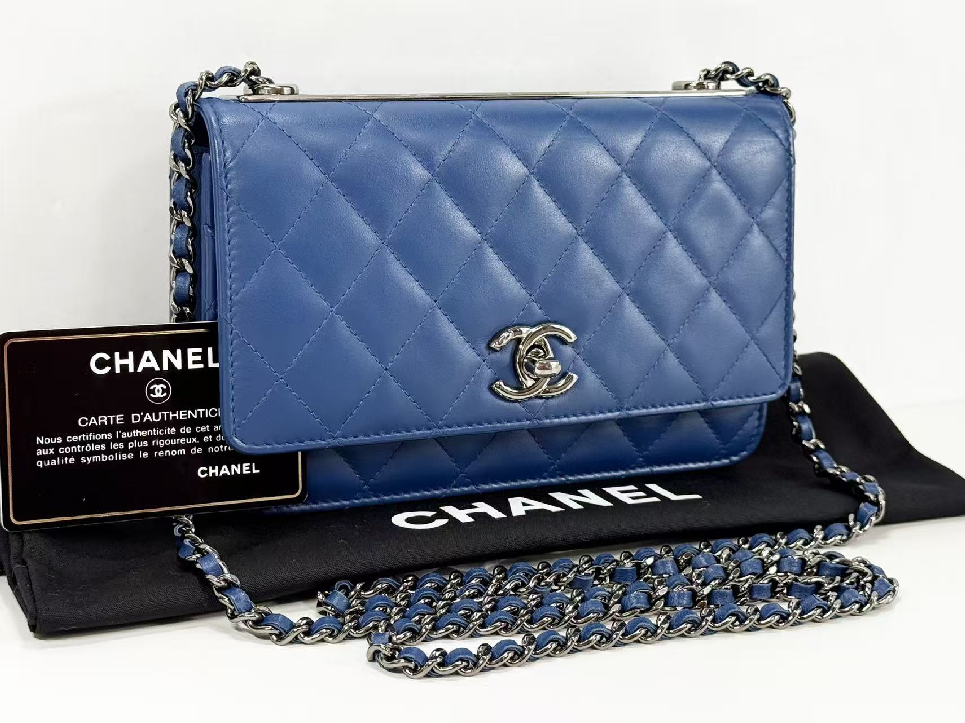 Matelassé Trendy CC CHANEL Plate Royal Blue W19cm approx. 23 series [Comes with dust bag, authenticity card, and seal] B Silver hardware Shoulder bag 23868913 Shoulder bag — view 2