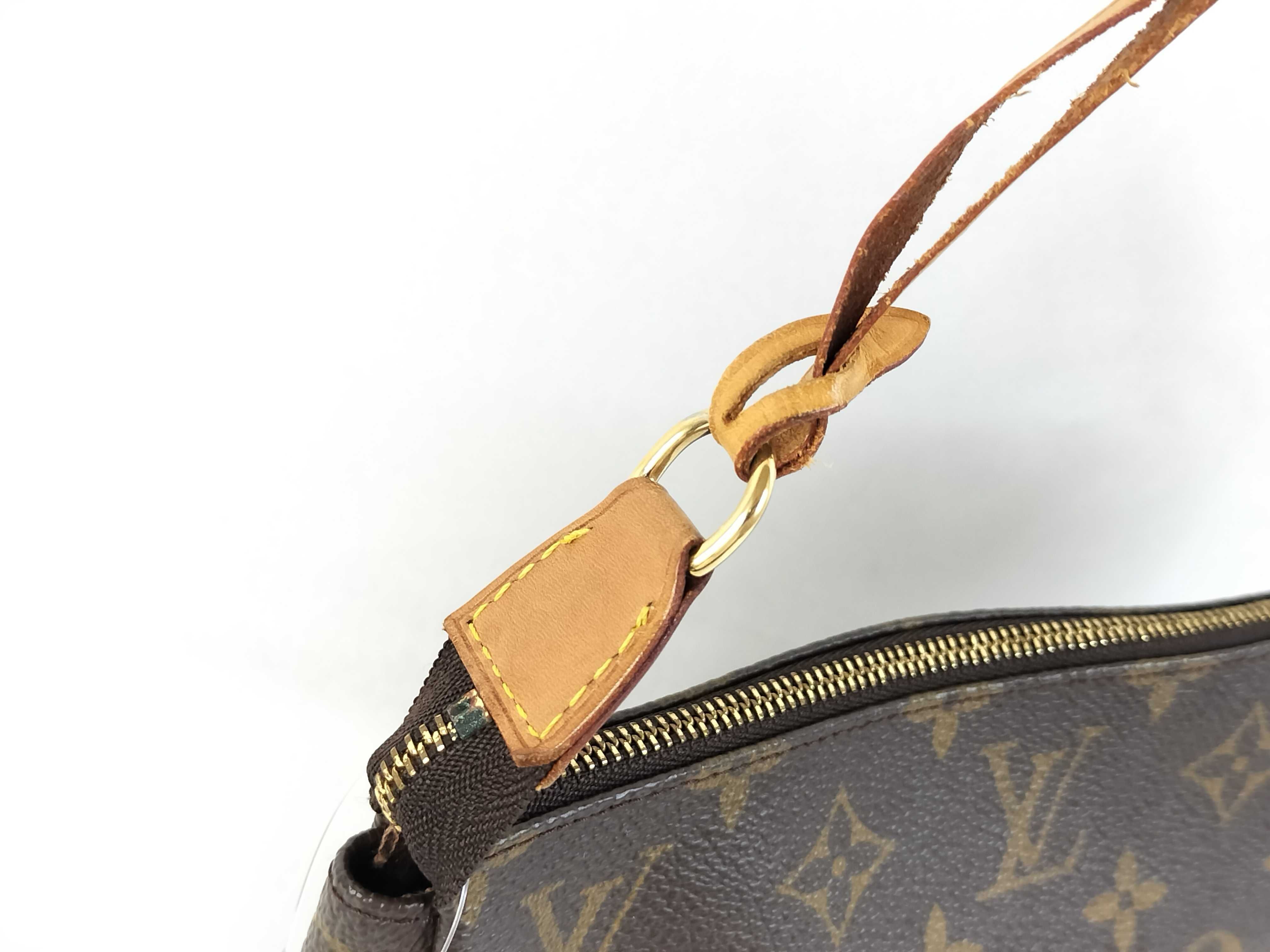 Monogram M40712 Pochette Accessoires Handbag — view 4