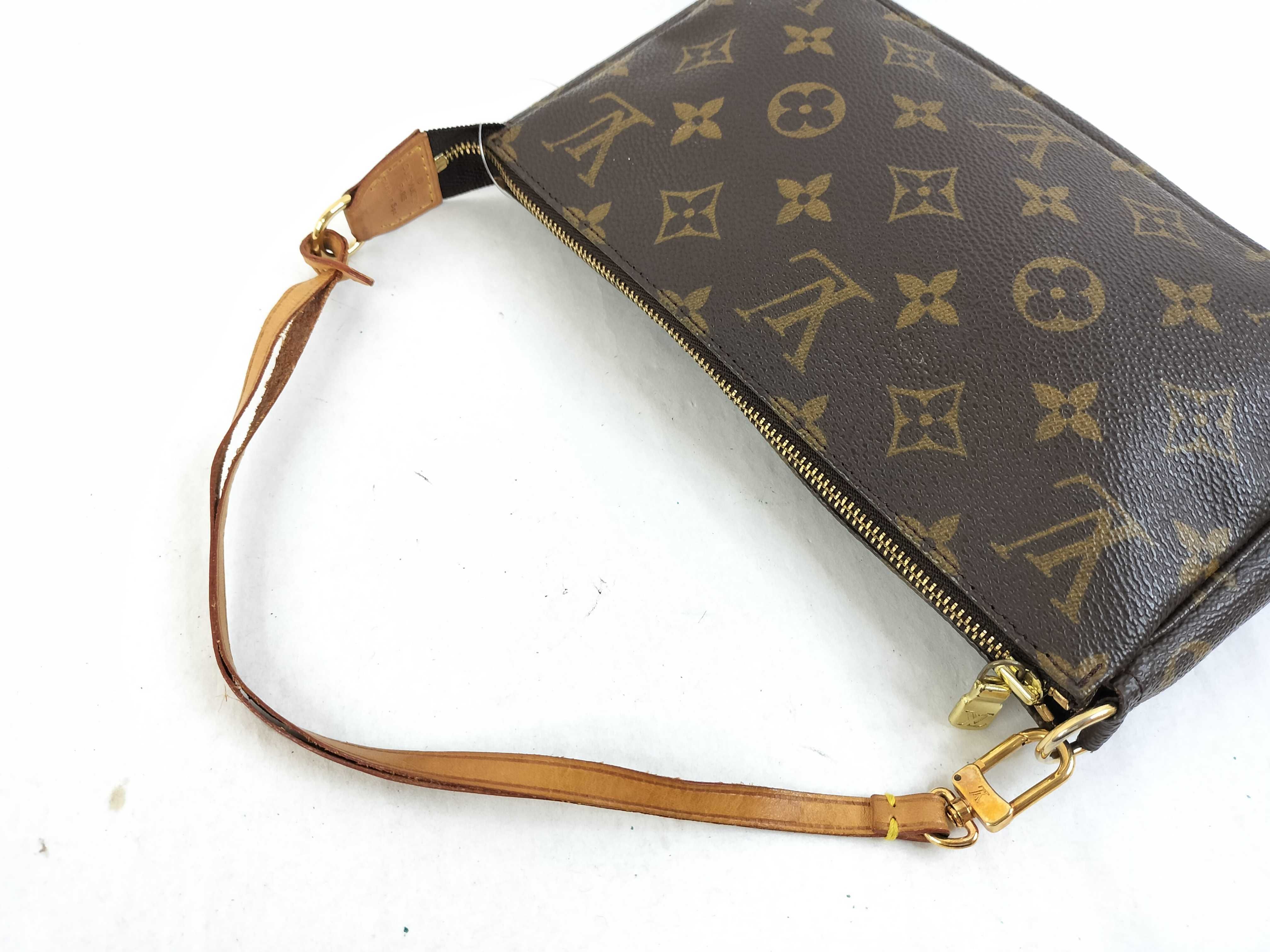 Monogram M40712 Pochette Accessoires Handbag — view 6