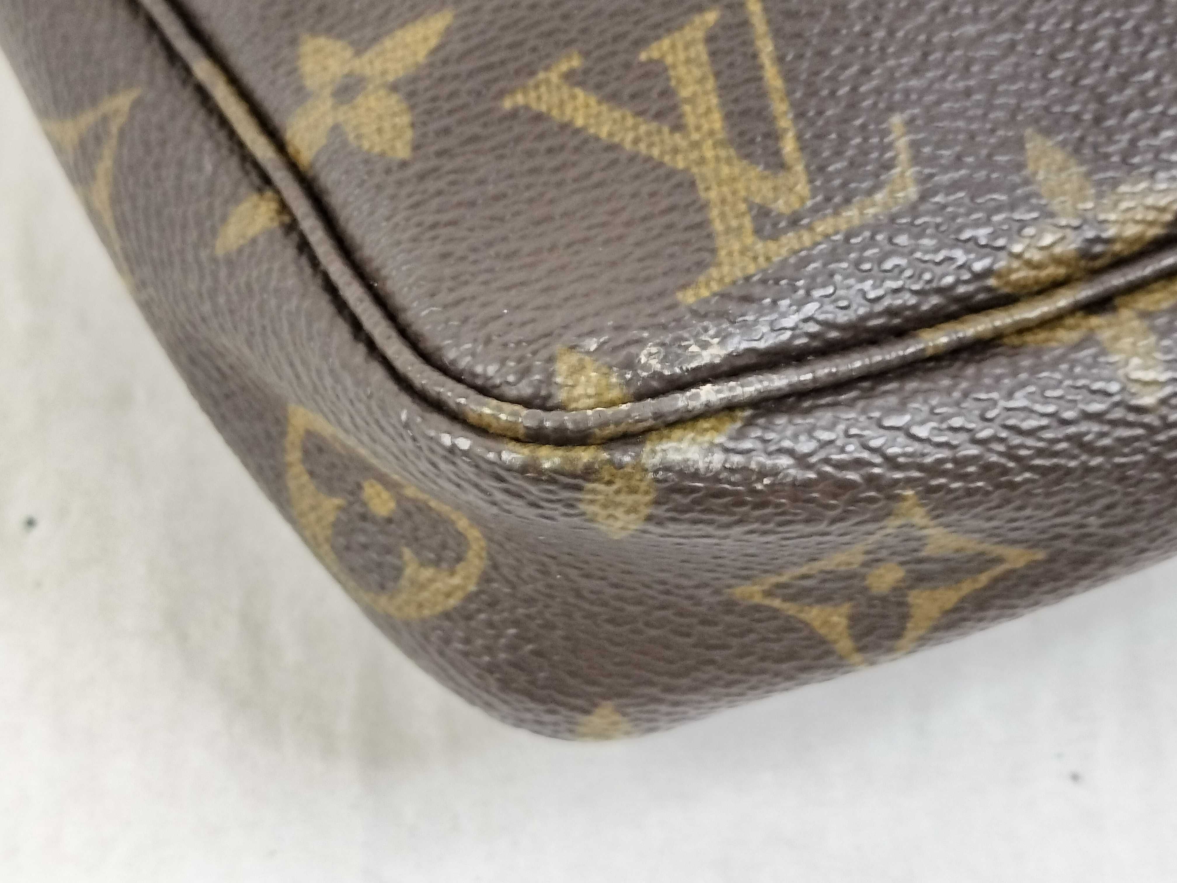 Monogram M40712 Pochette Accessoires Handbag — view 7