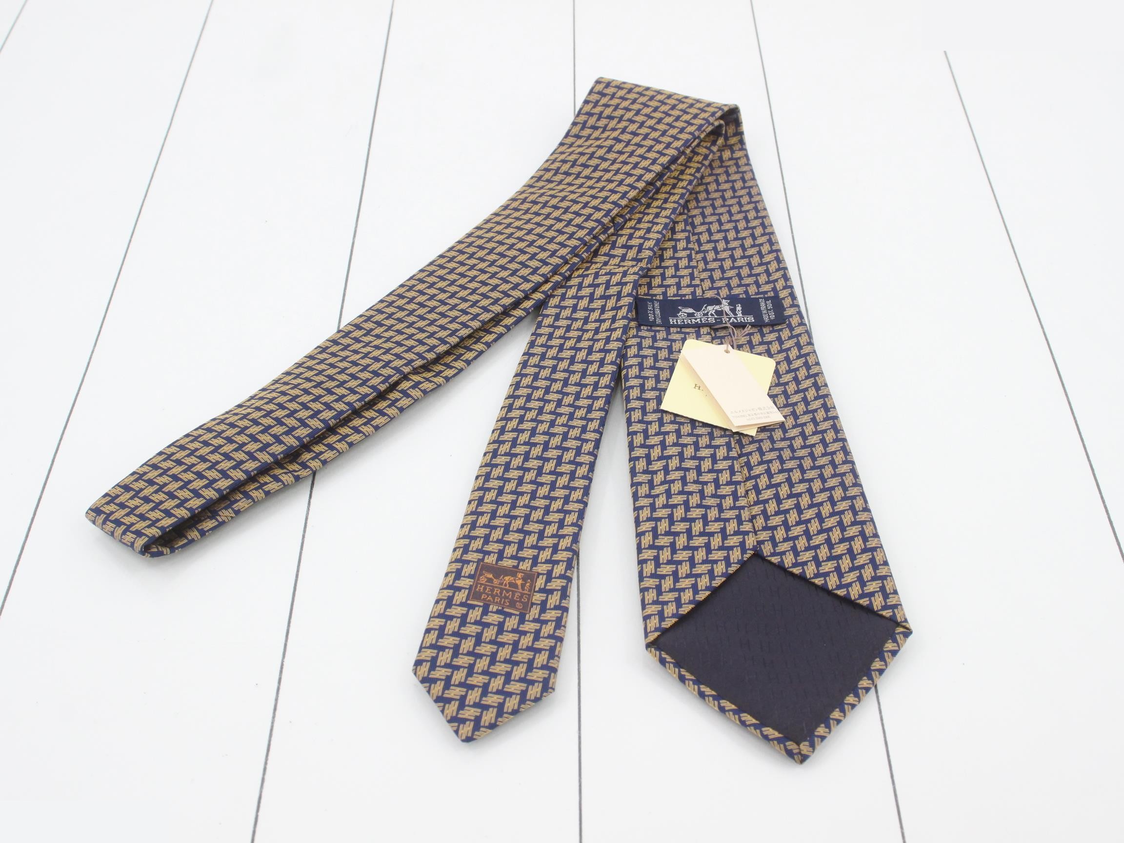 tie, navy — view 2