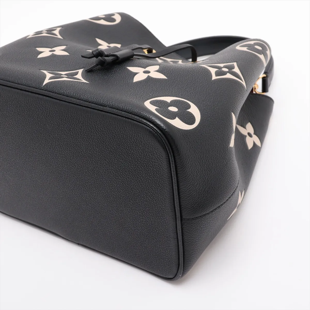 Bicolor Monogram Empreinte NeoNoe MM M45497 Black (RFID detected) — view 3