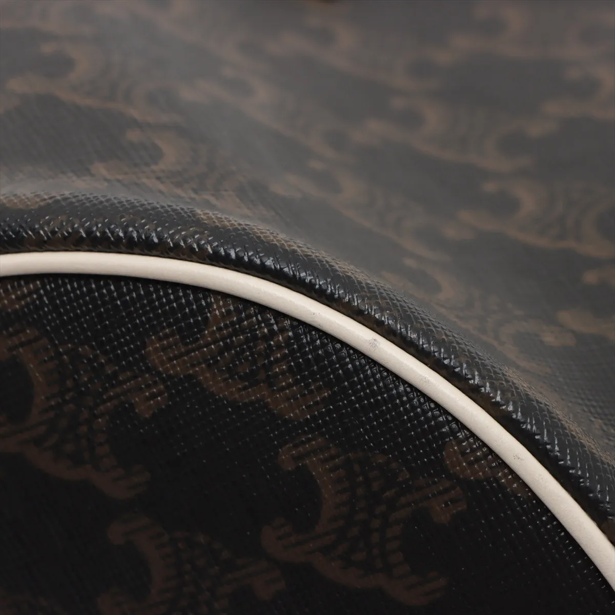 Triomphe PVC x Leather Shoulder Bag Brown x White — view 8